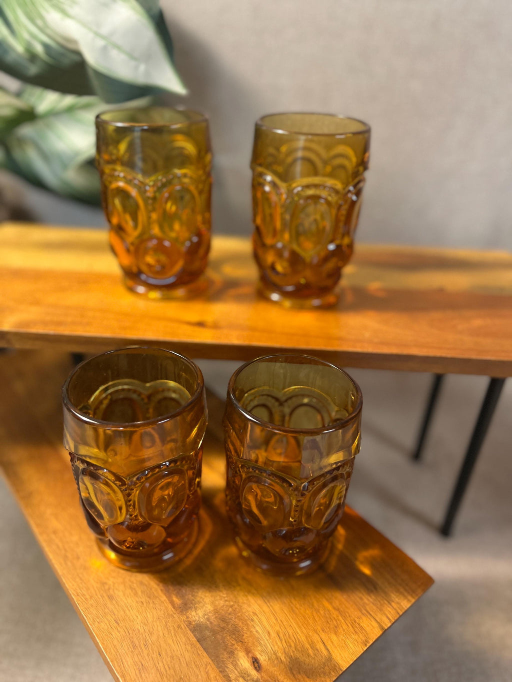 Set Of 4 L. E. Smith Moon And Stars Amber Water or Iced Tea Tumblers holds 11oz