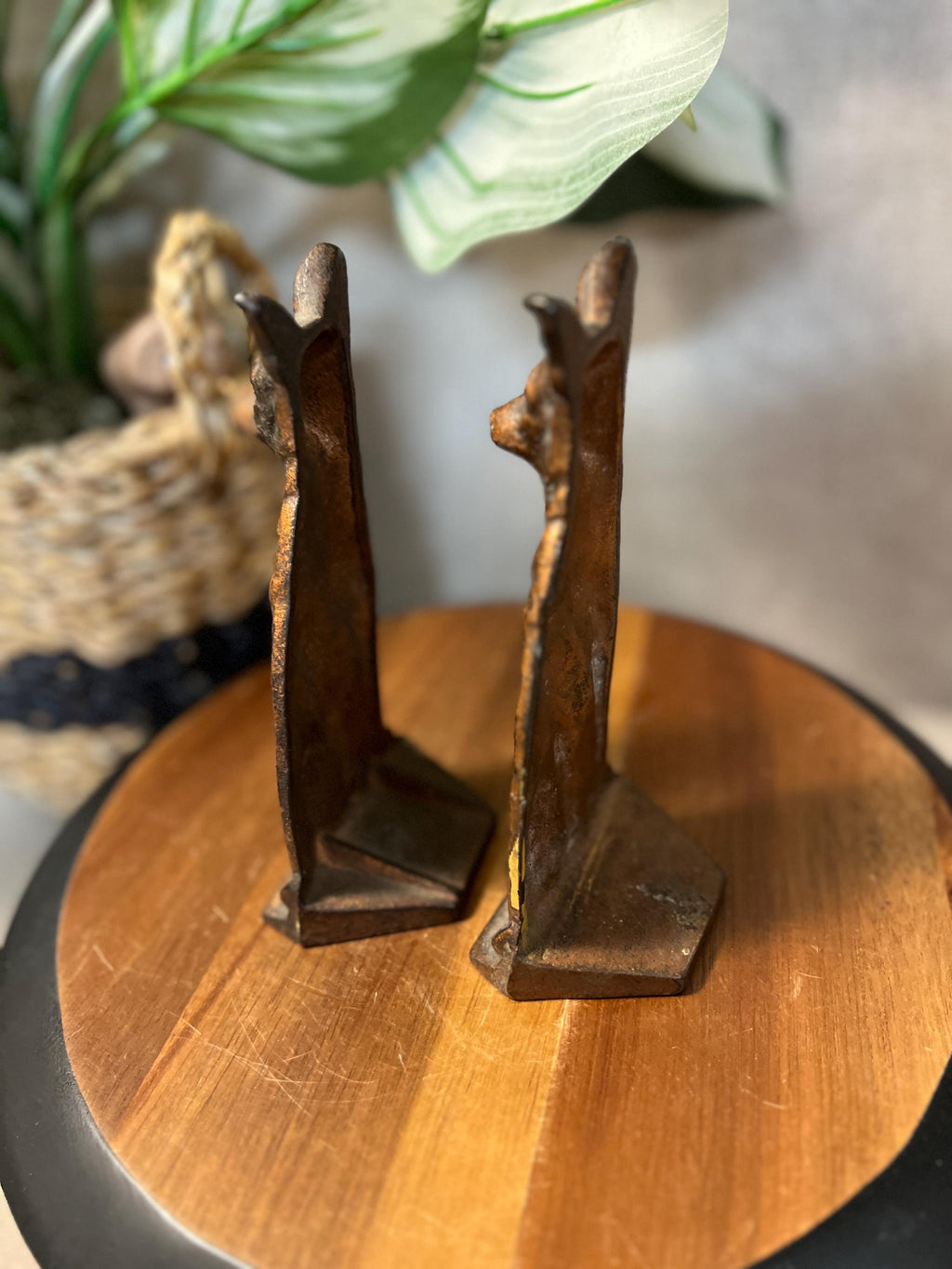 Vintage Cast Iron Metal/Bronze German Shepherd Dogs set of  Bookends 6 1/4 Tall