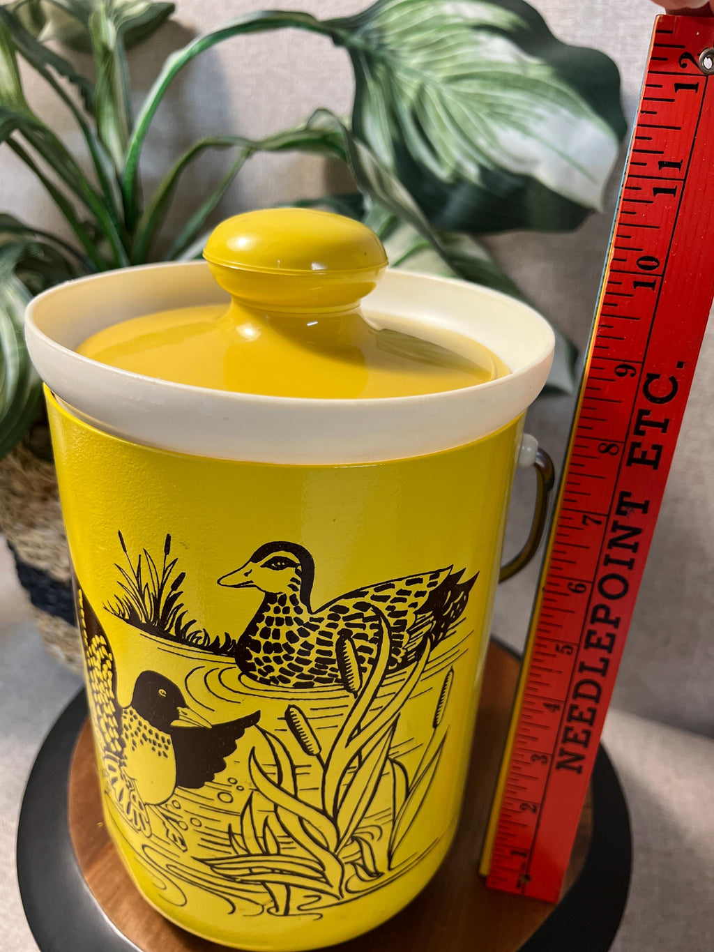 Kromex Handle Duck Ice Bucket With Lid Plastic Made In USA Vintage 60's