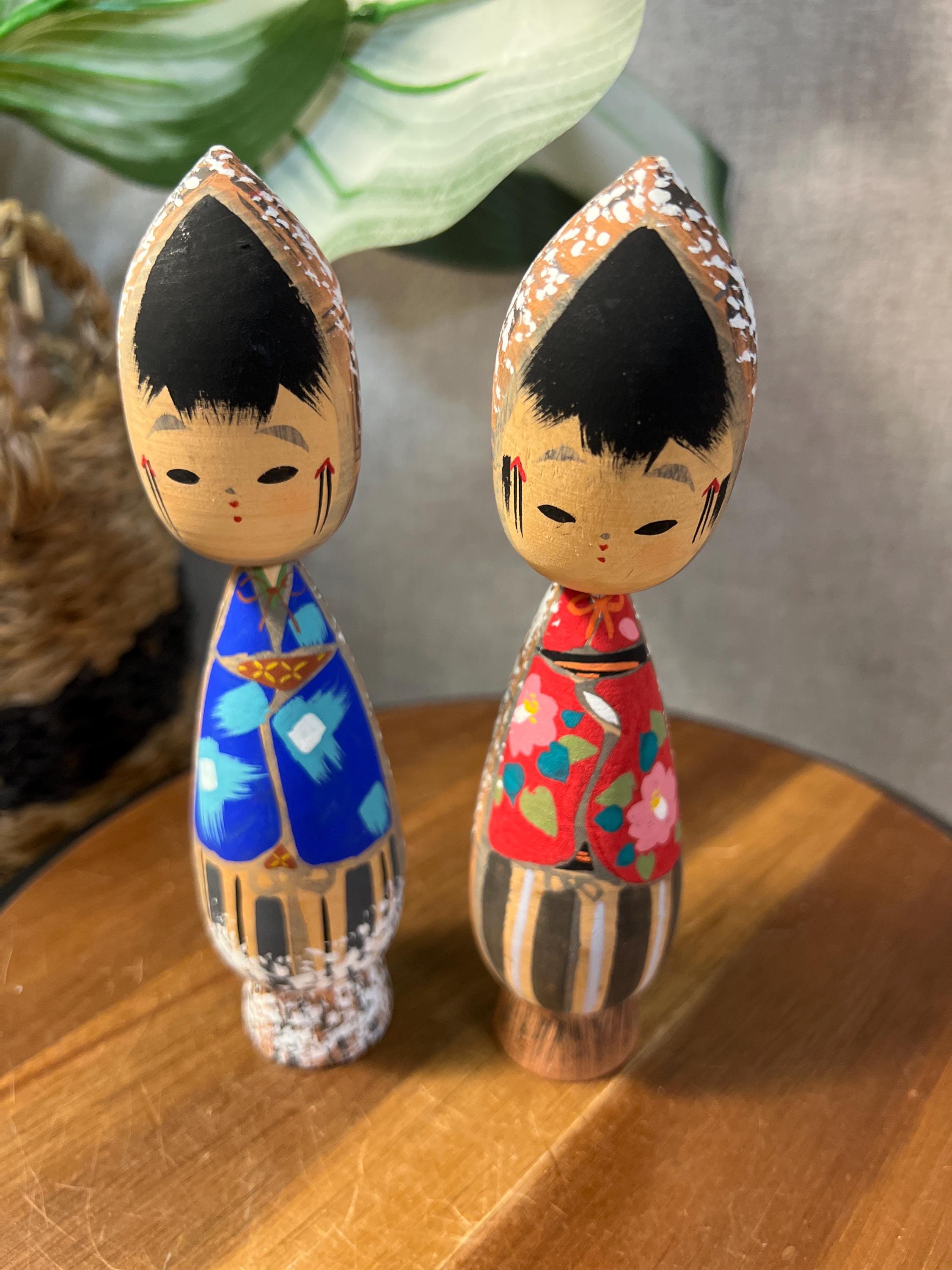 Vintage Kokeshi Doll Set of 2 Traditional Crafts Hand Painted