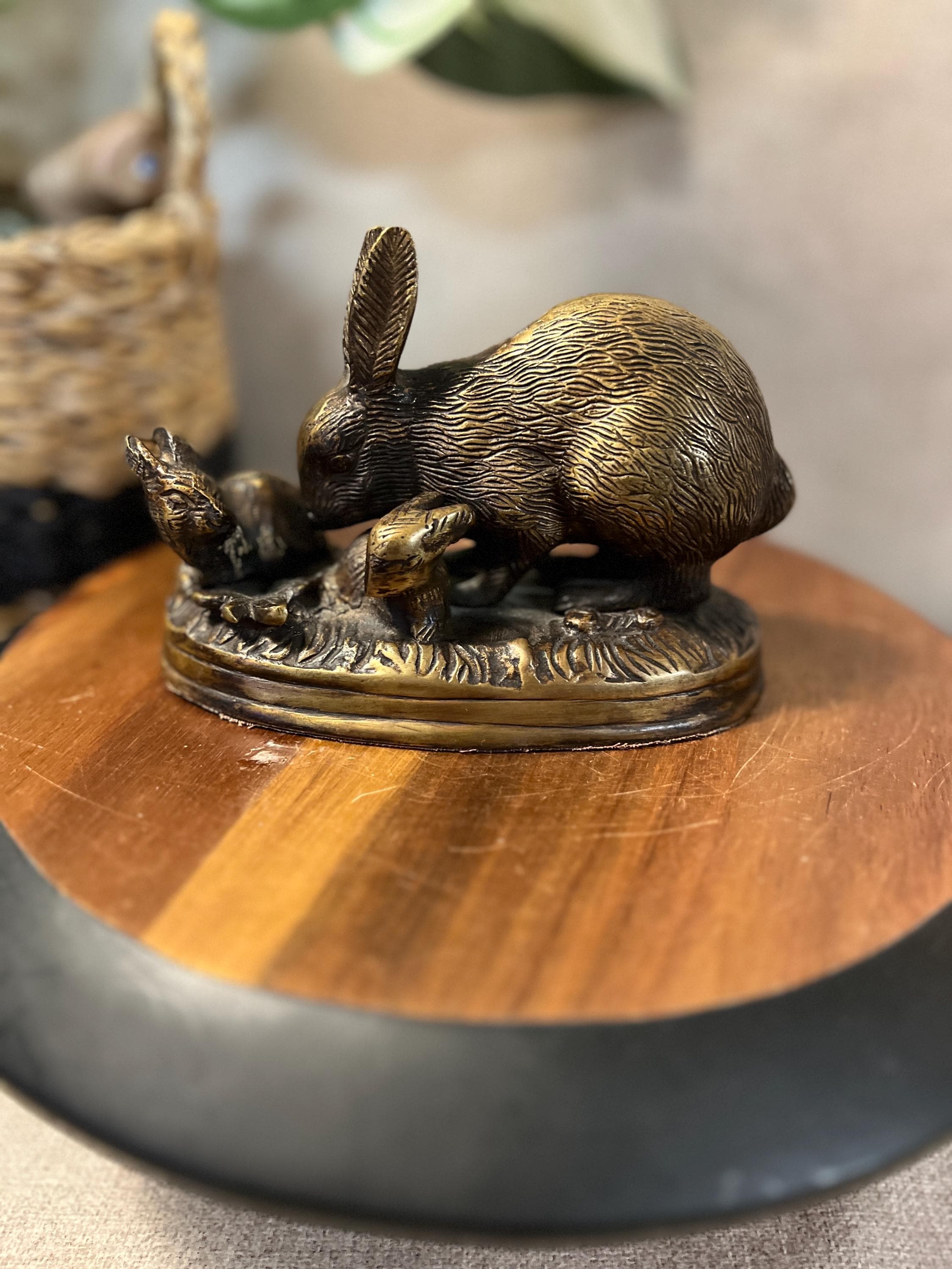 Vintage Brass Rabbit Mother Babies Bunny Brass Paperweight