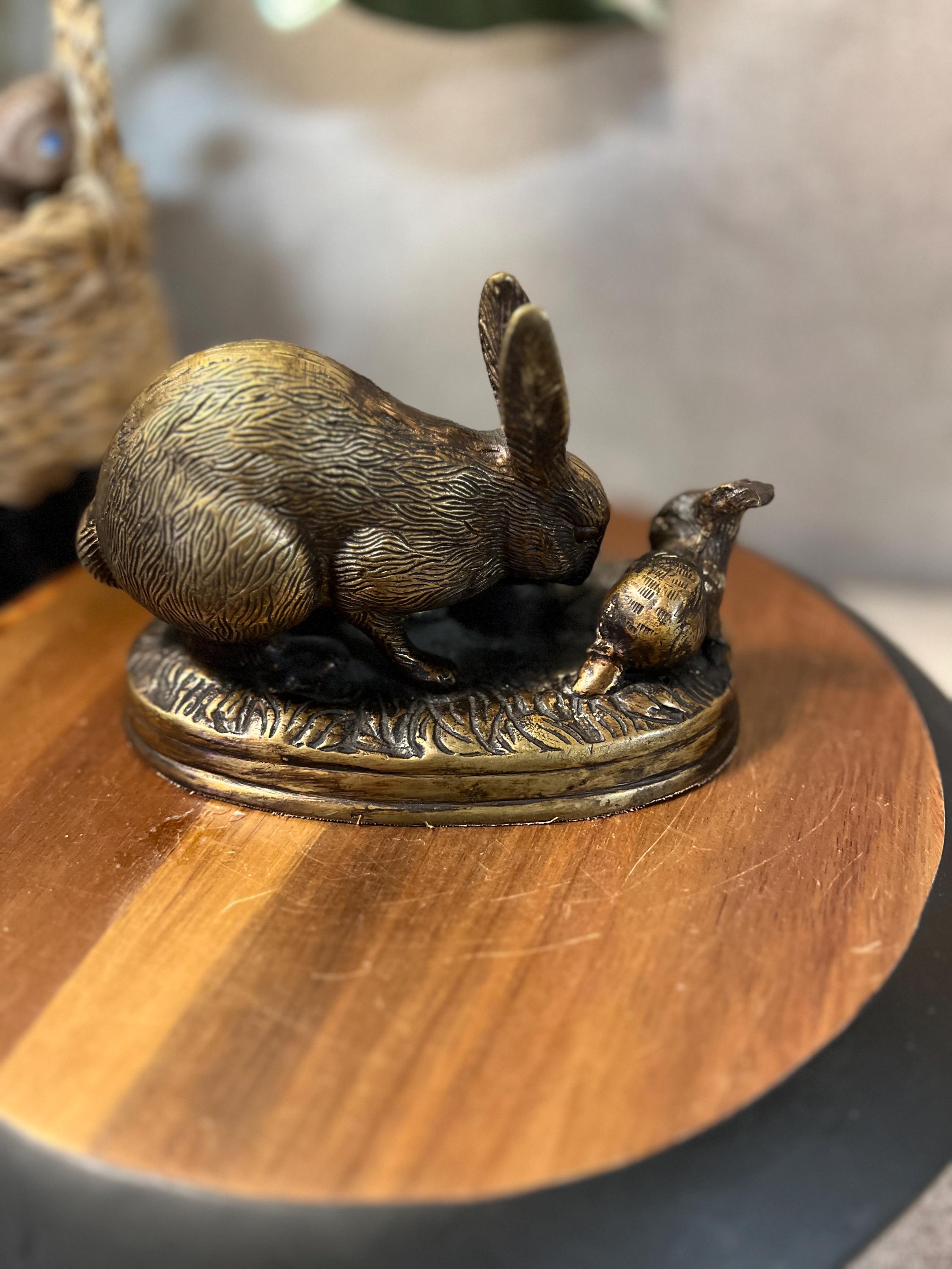Vintage Brass Rabbit Mother Babies Bunny Brass Paperweight