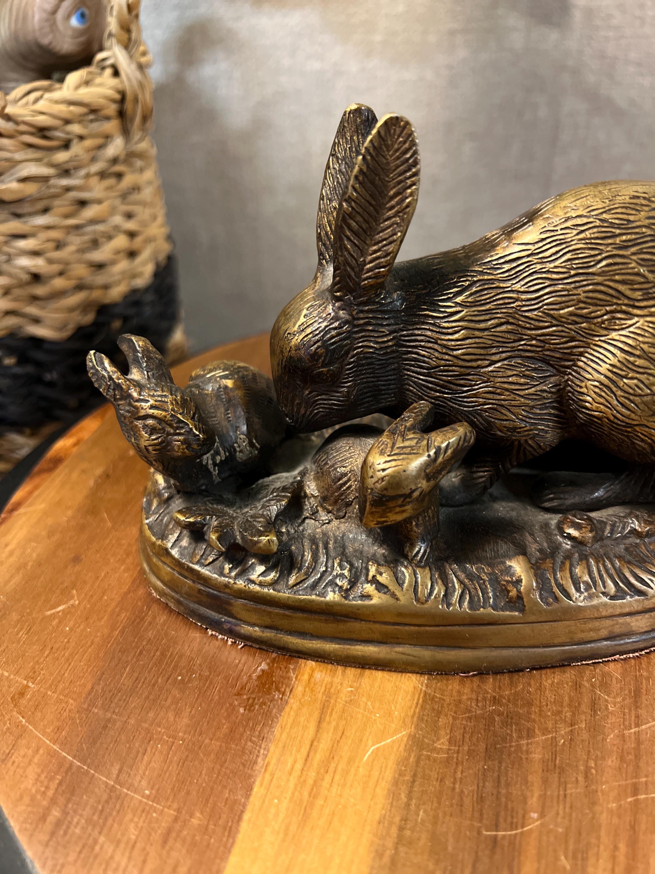 Vintage Brass Rabbit Mother Babies Bunny Brass Paperweight