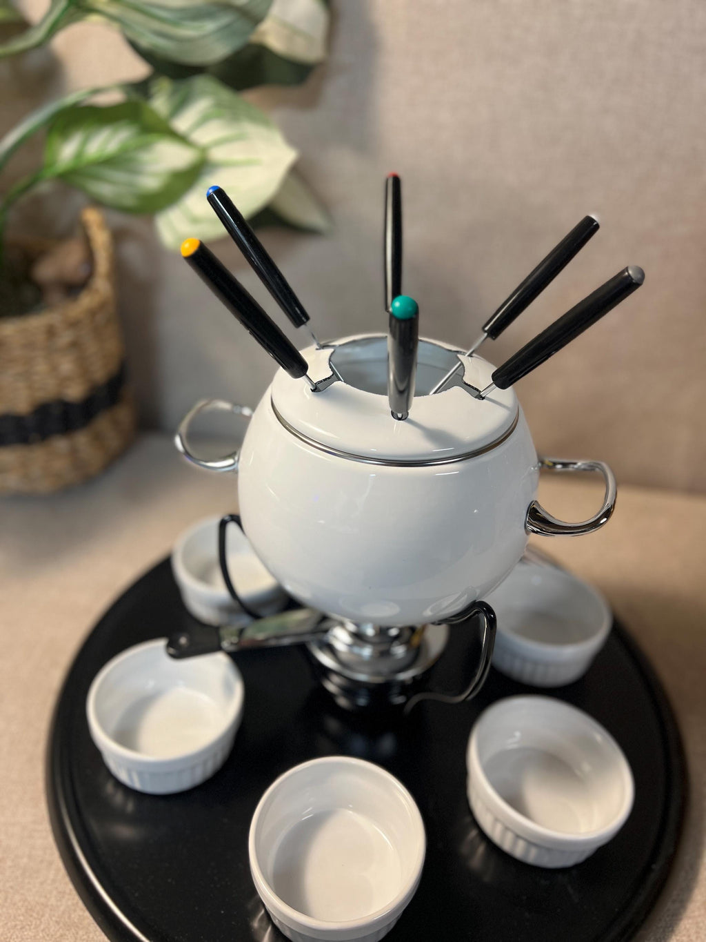 Casamoda LAZY SUSAN Rotating Fondue Set Enamel Steel w/Ceramic Ramekins With original box
