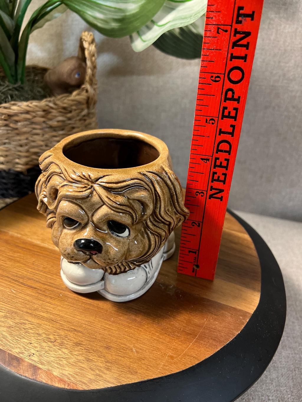 Lion in sneakers kitsch anthropomorphic ceramic planter vase vintage 4" x 4" x 4