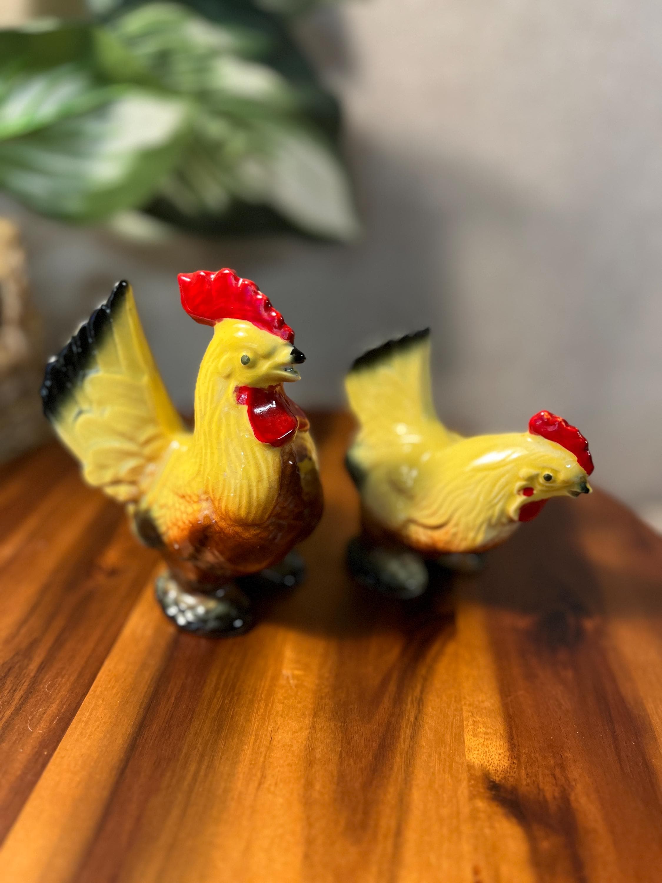 Nikoniko Rooster &Chicken Salt and Pepper Shakers Porcelain Vintage