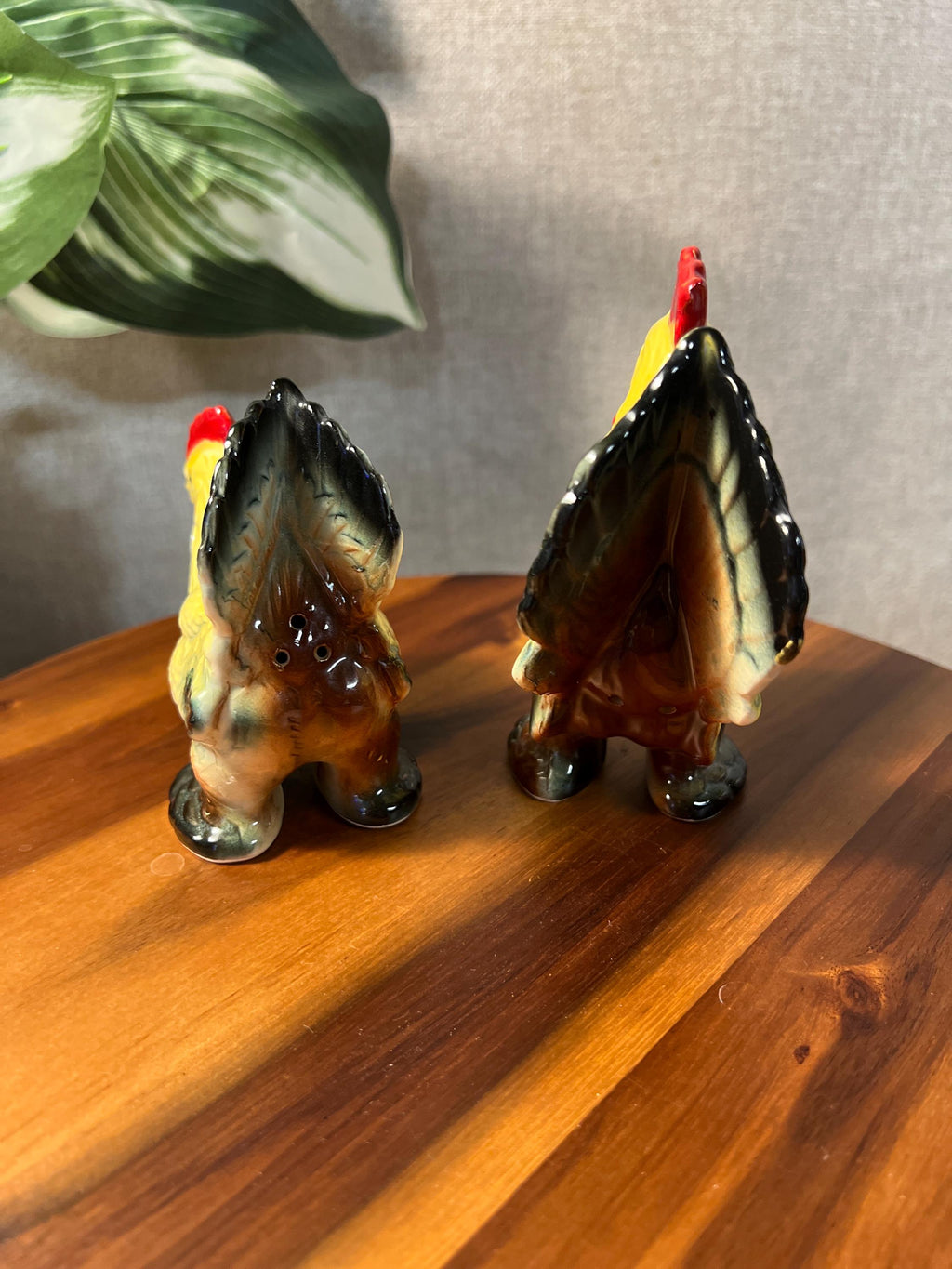 Nikoniko Rooster &Chicken Salt and Pepper Shakers Porcelain Vintage