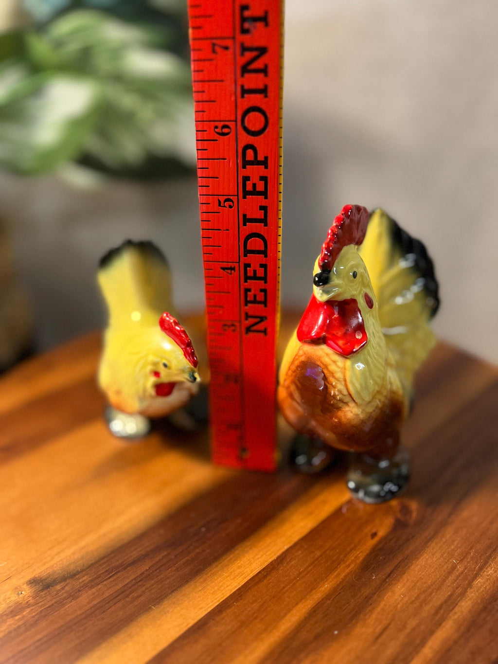 Nikoniko Rooster &Chicken Salt and Pepper Shakers Porcelain Vintage