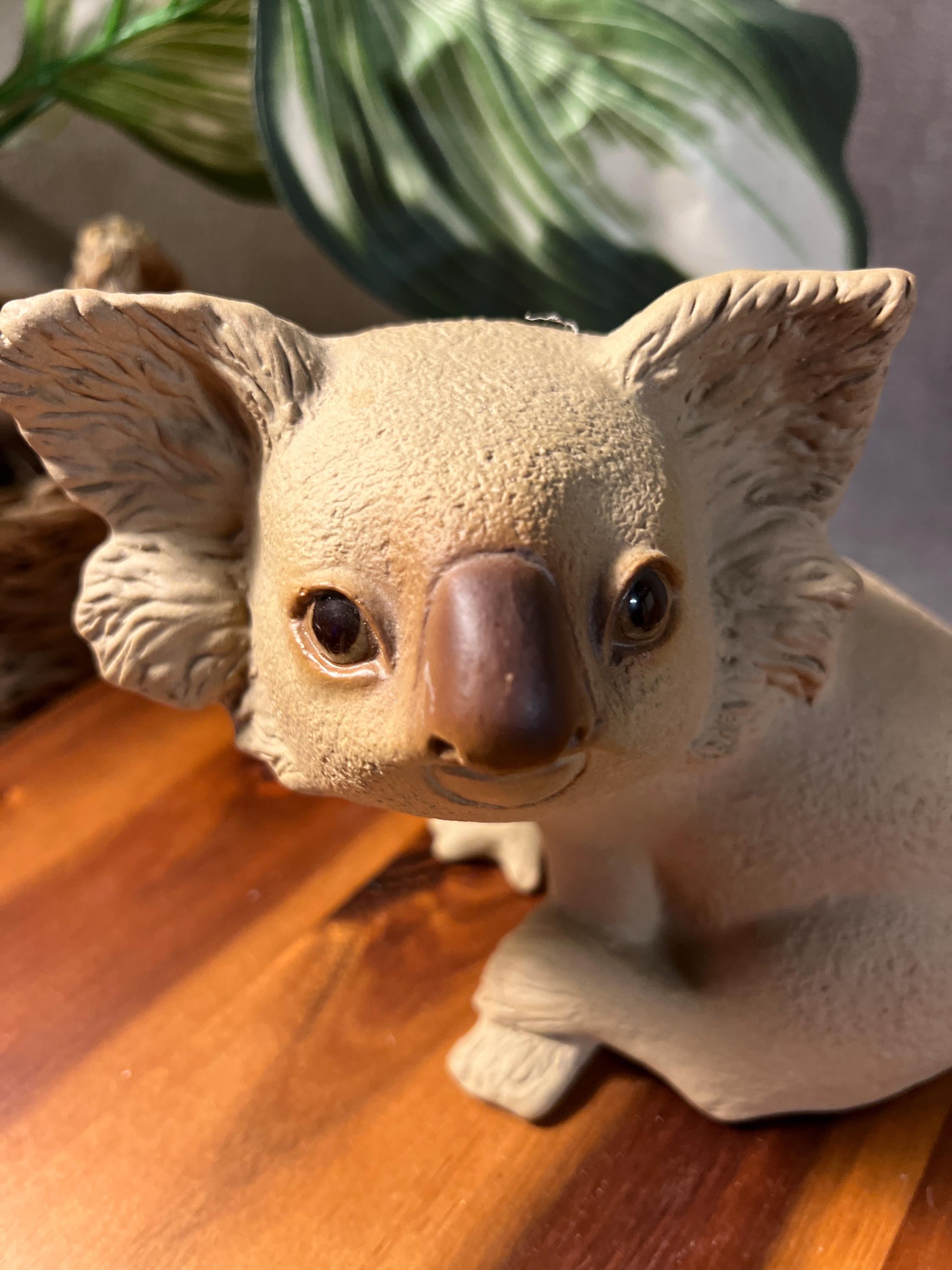 Vintage Freeman McFarlin Pottery KOALA BEAR Figurine Signed R. HETRICK #461