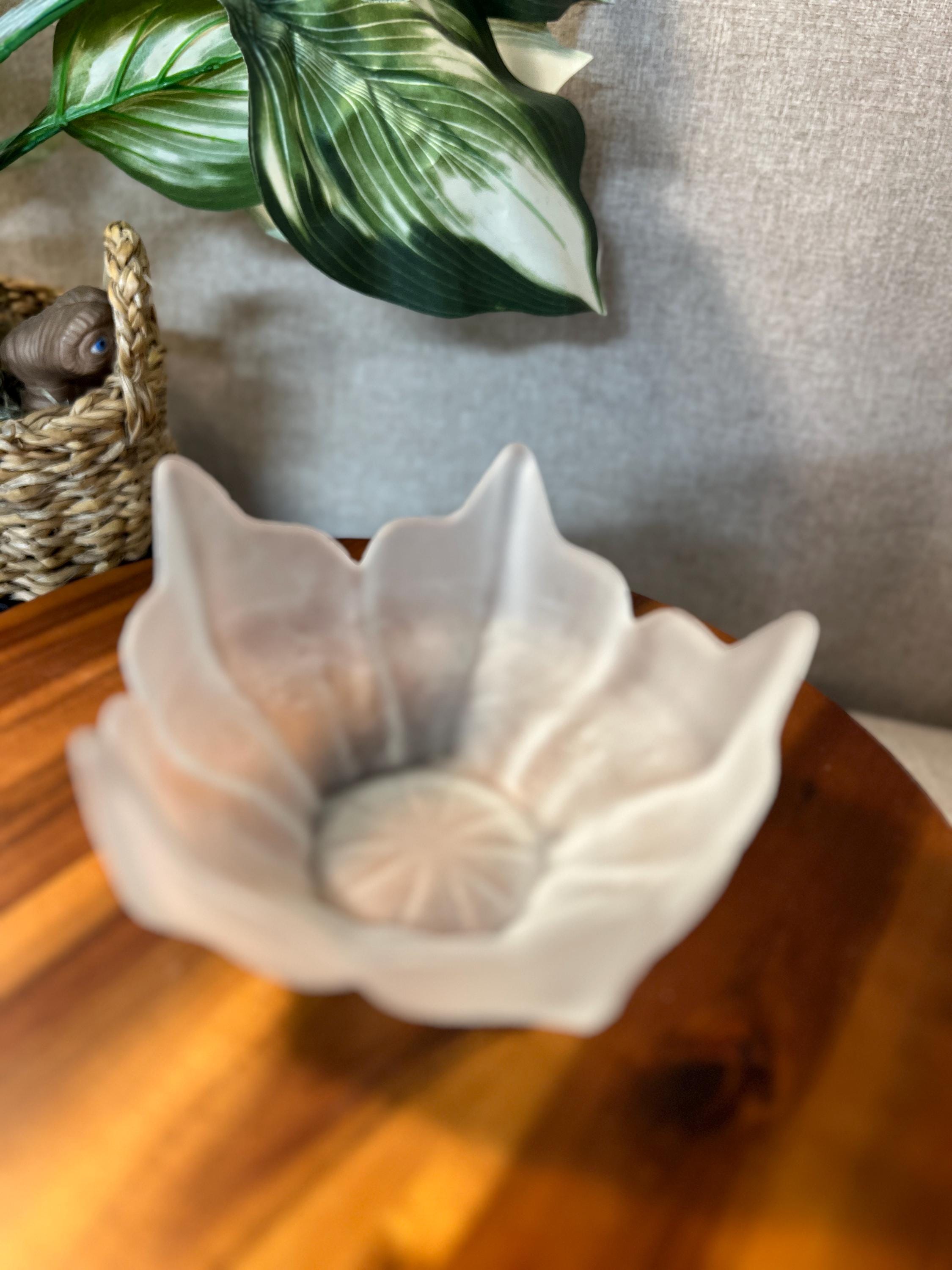 MCM VIKING Glass Satin Frosted Spiked Stockholm Wayne Husted Lotus BOWL Vintage