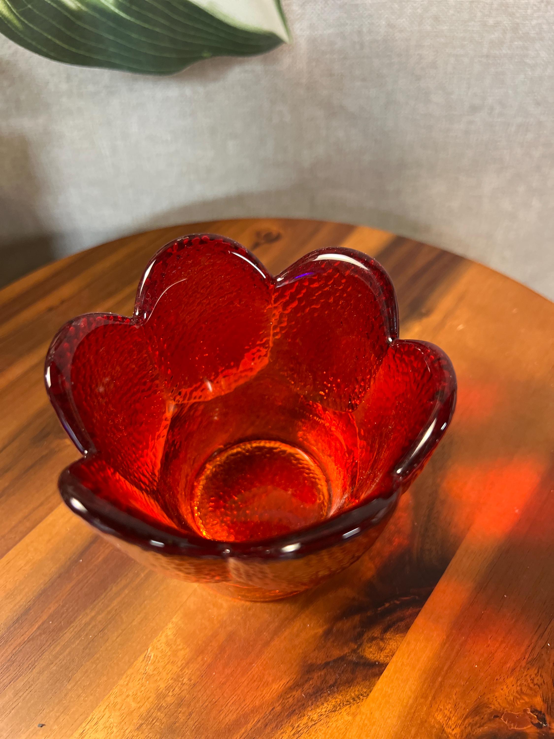 Vintage Viking Glass Amberina 6 Petal Votive Candle Holder Pebbled Texture 3"