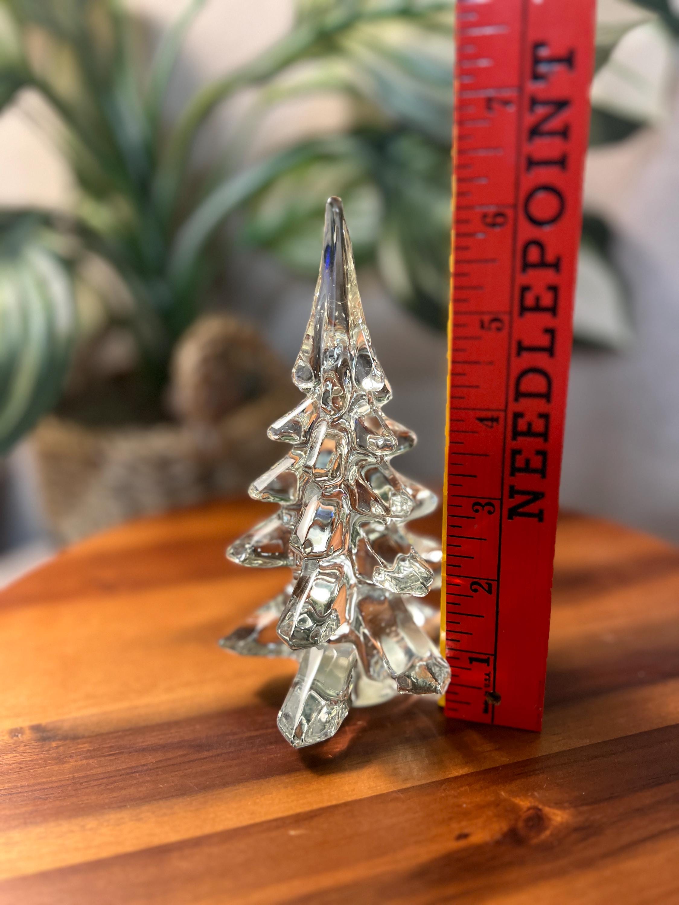 Crystal Clear Art Glass Christmas Holiday Winter Tree Figurine Décor 6 in