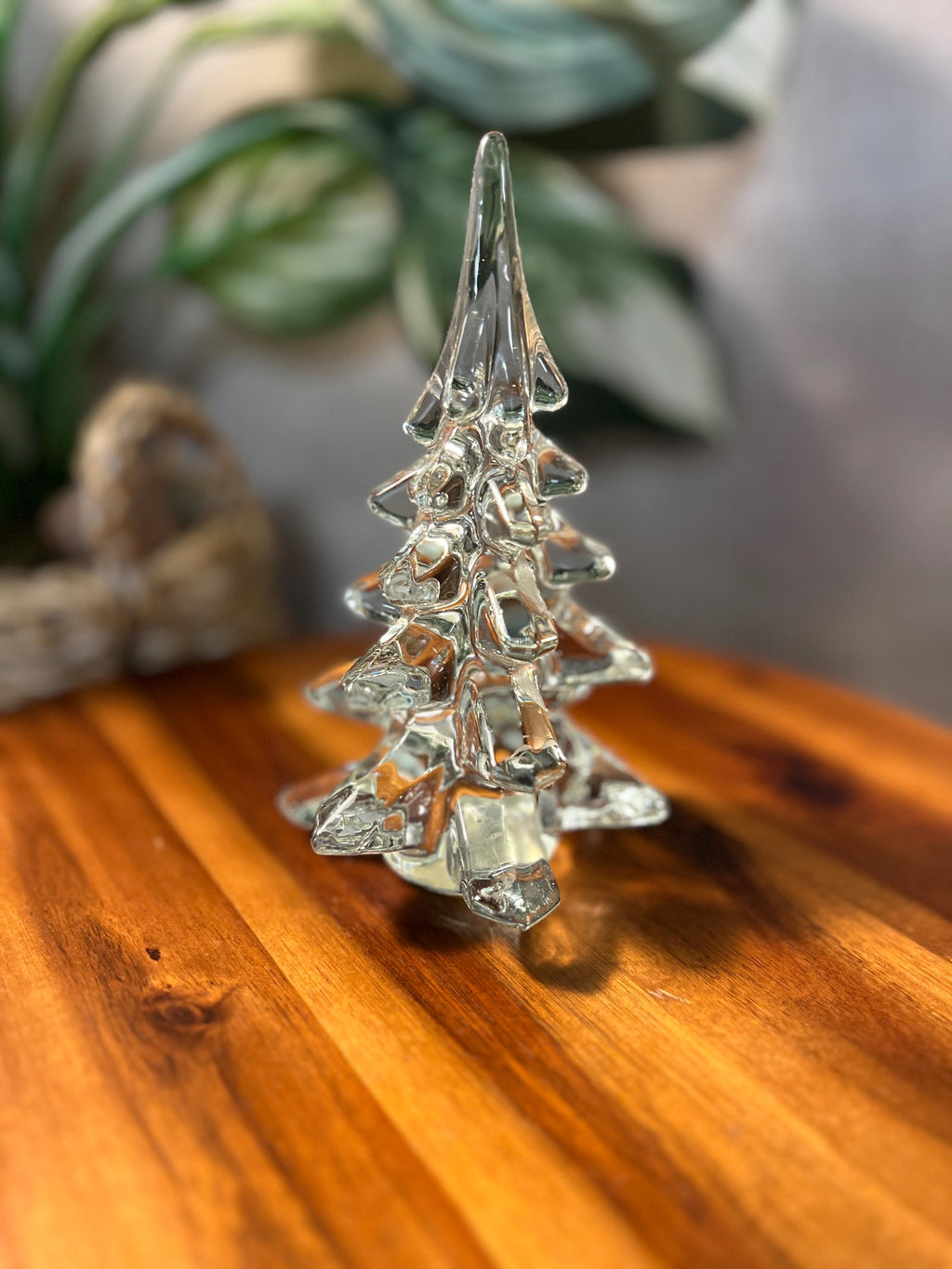 Crystal Clear Art Glass Christmas Holiday Winter Tree Figurine Décor 6 in