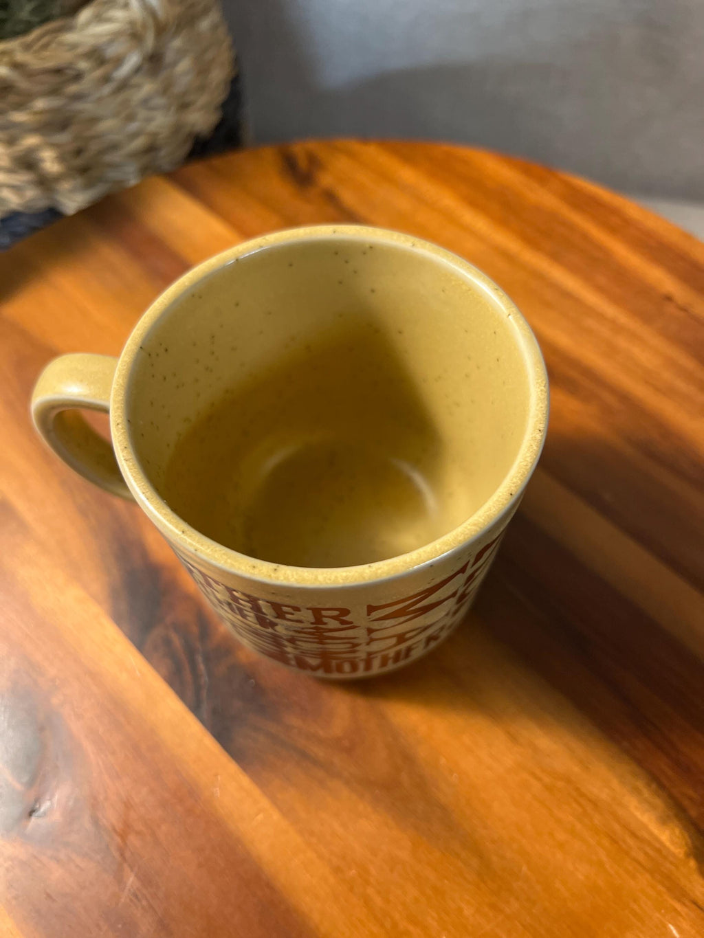 Vintage Yellow Brown Mom Mother Ma Stoneware 8 oz. Cup Mug Made In Japan