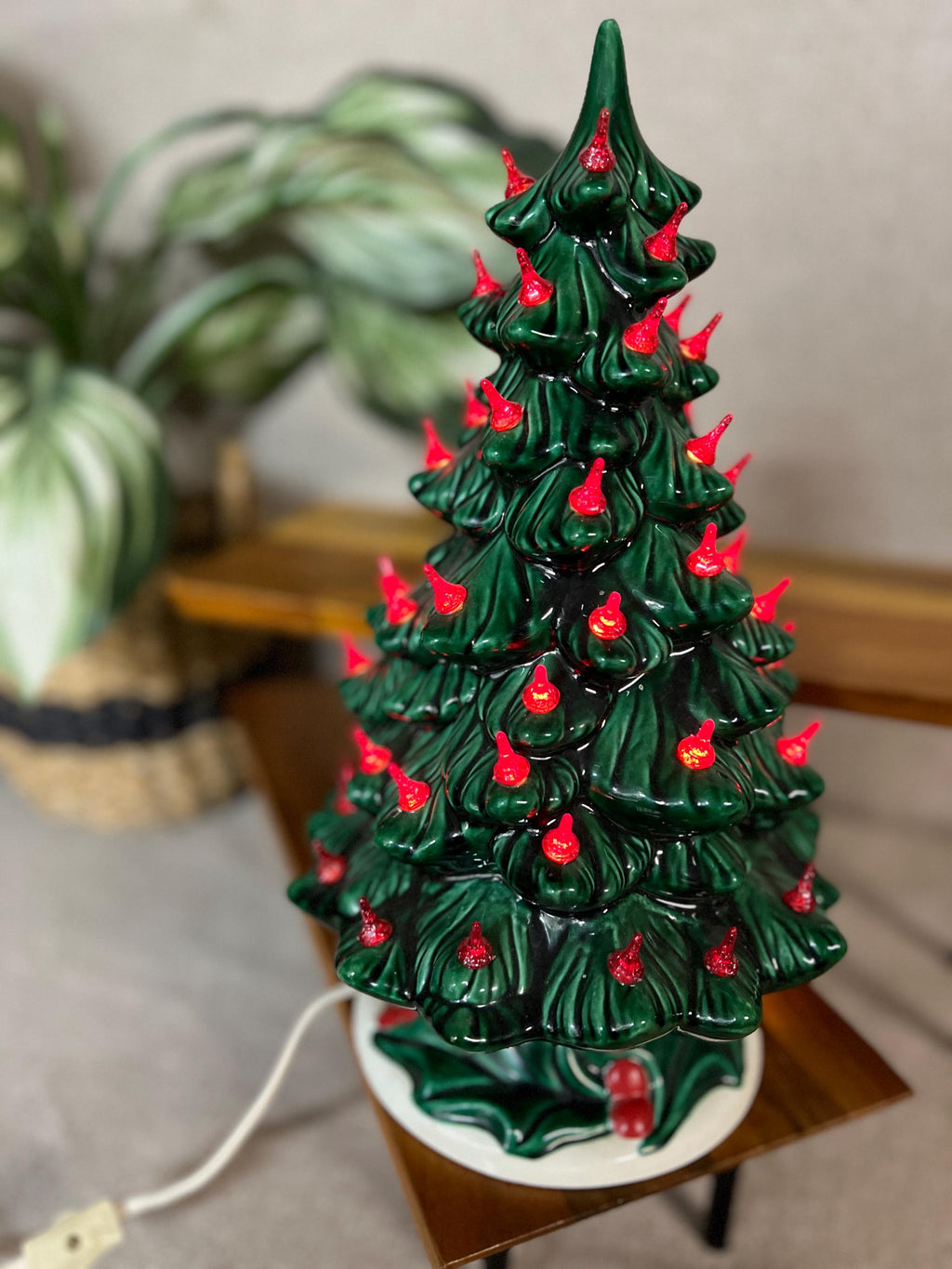 VTG Holland Mold 13.5 Christmas Tree 1974 Ceramic base included chip in base on bottom see photos