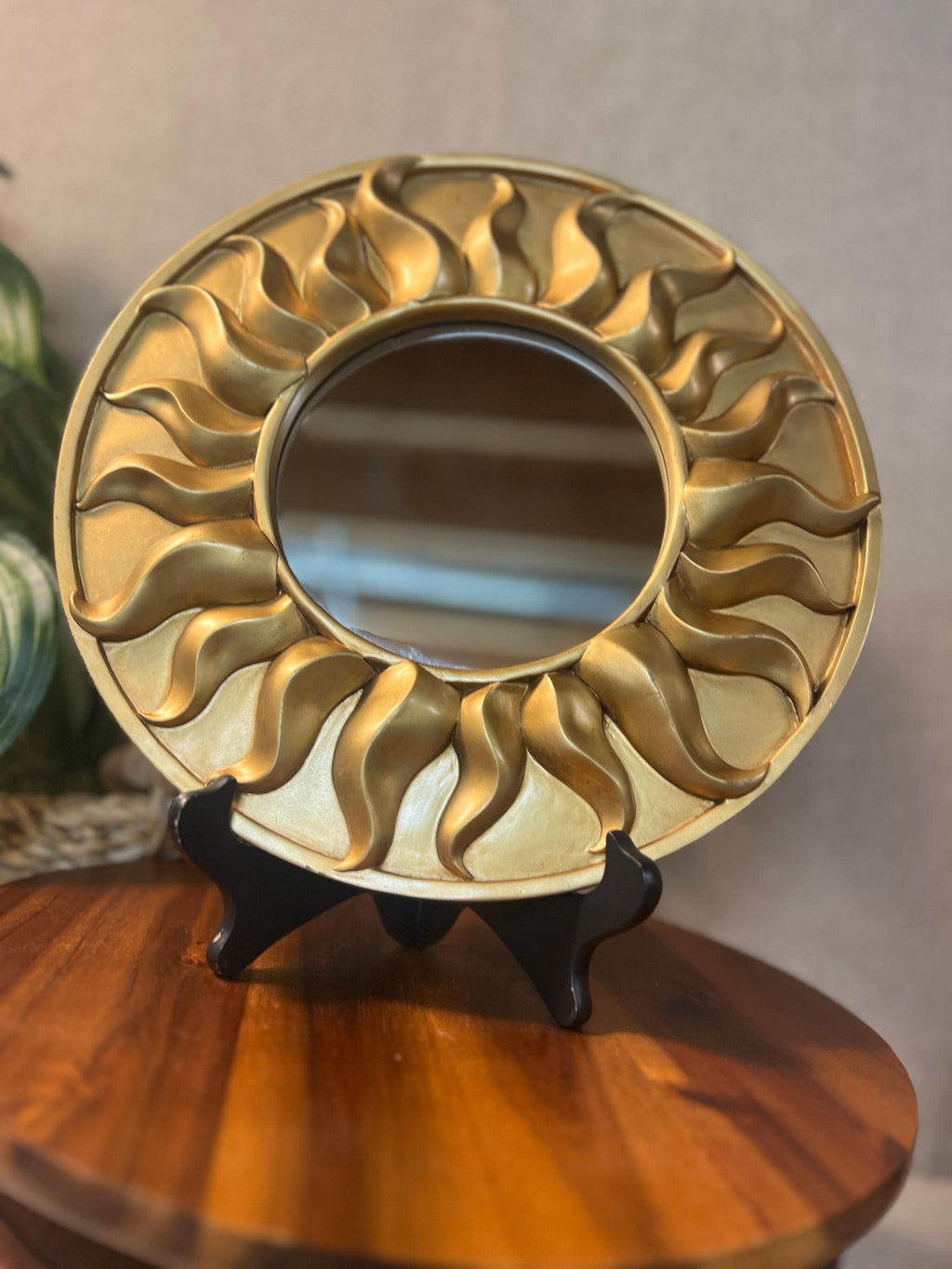 Vintage Mid Century Modern MCM Gold Star Sunburst 11" Round Wall Mirror