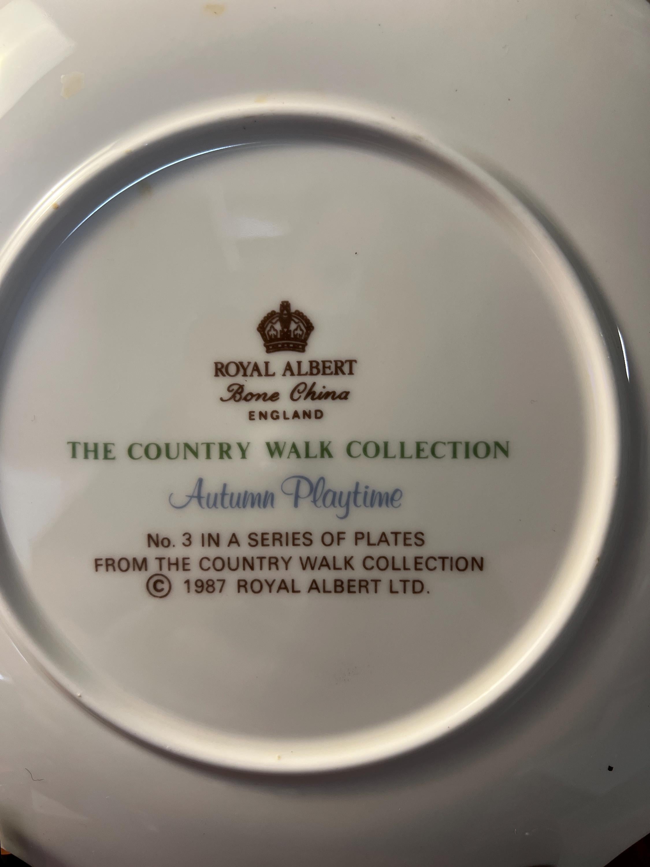 Royal Albert CountryWalkCollection made in England Bone China  Autum Playtime Decorative Plate mushrooms and mice