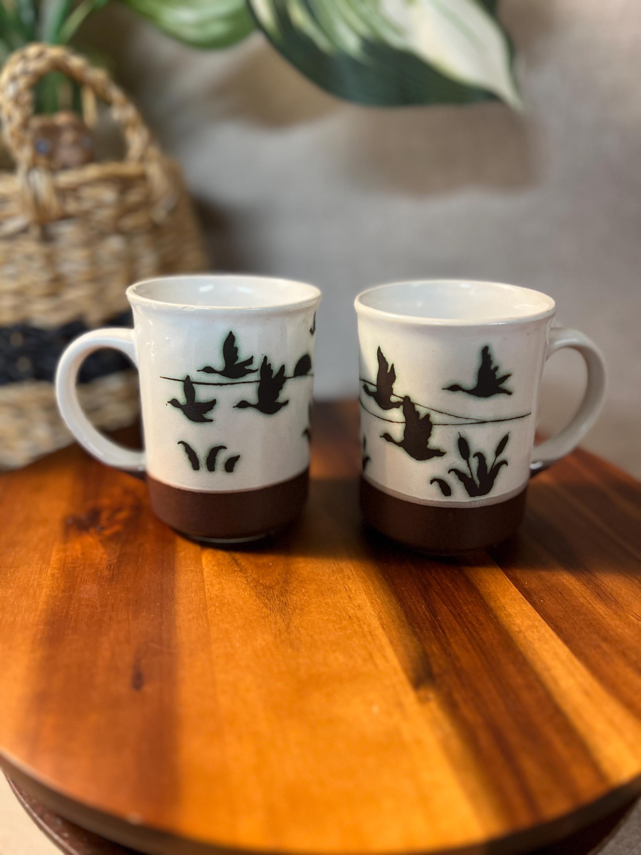Vintage CLAY IN MIND Geese Cattail Brown Coffee Tea Cup Mugs Set of 2
