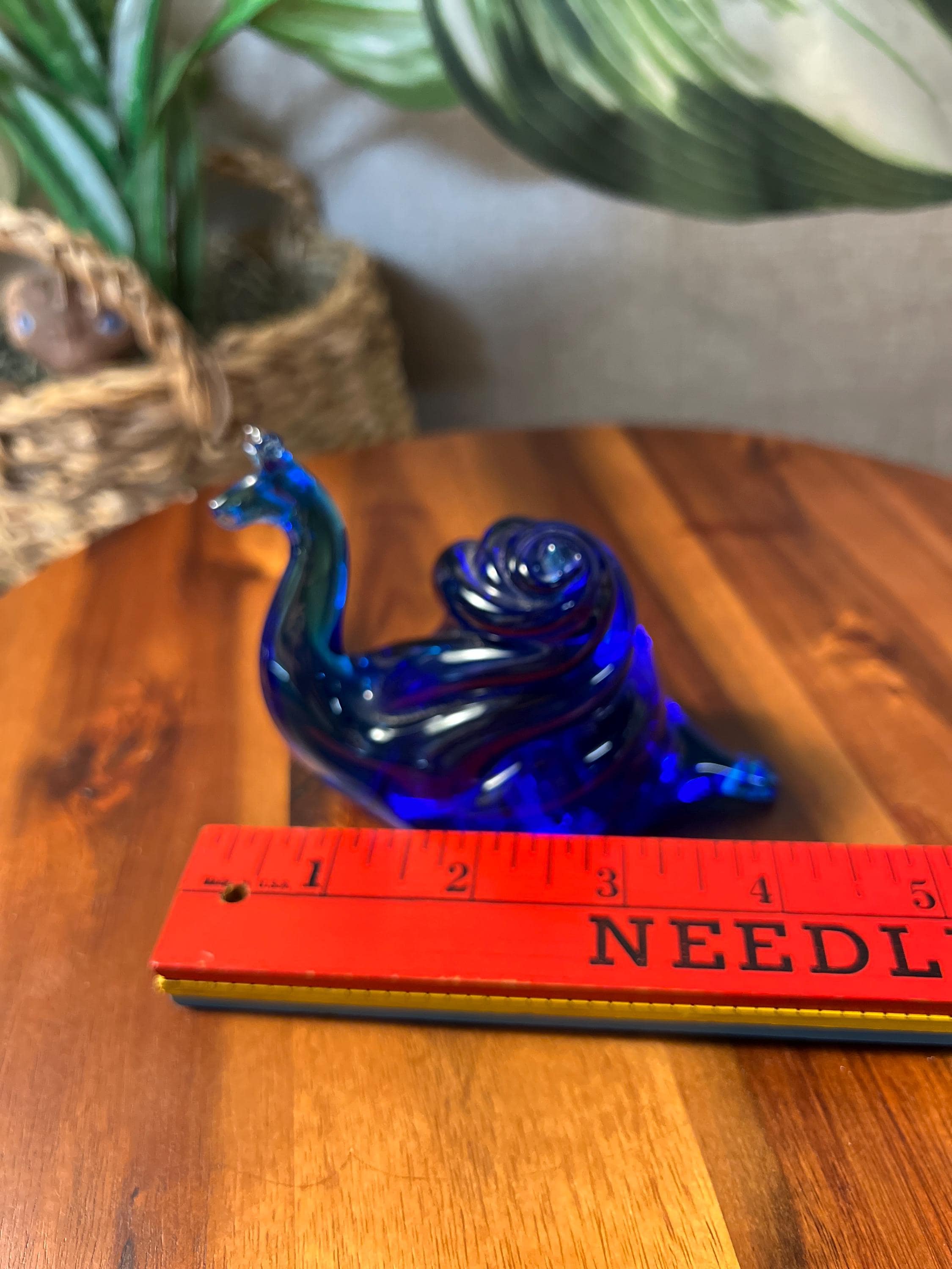 Vtg Rainbow Glass Hand Blown cobalt blue Art Glass Snail Paperweight