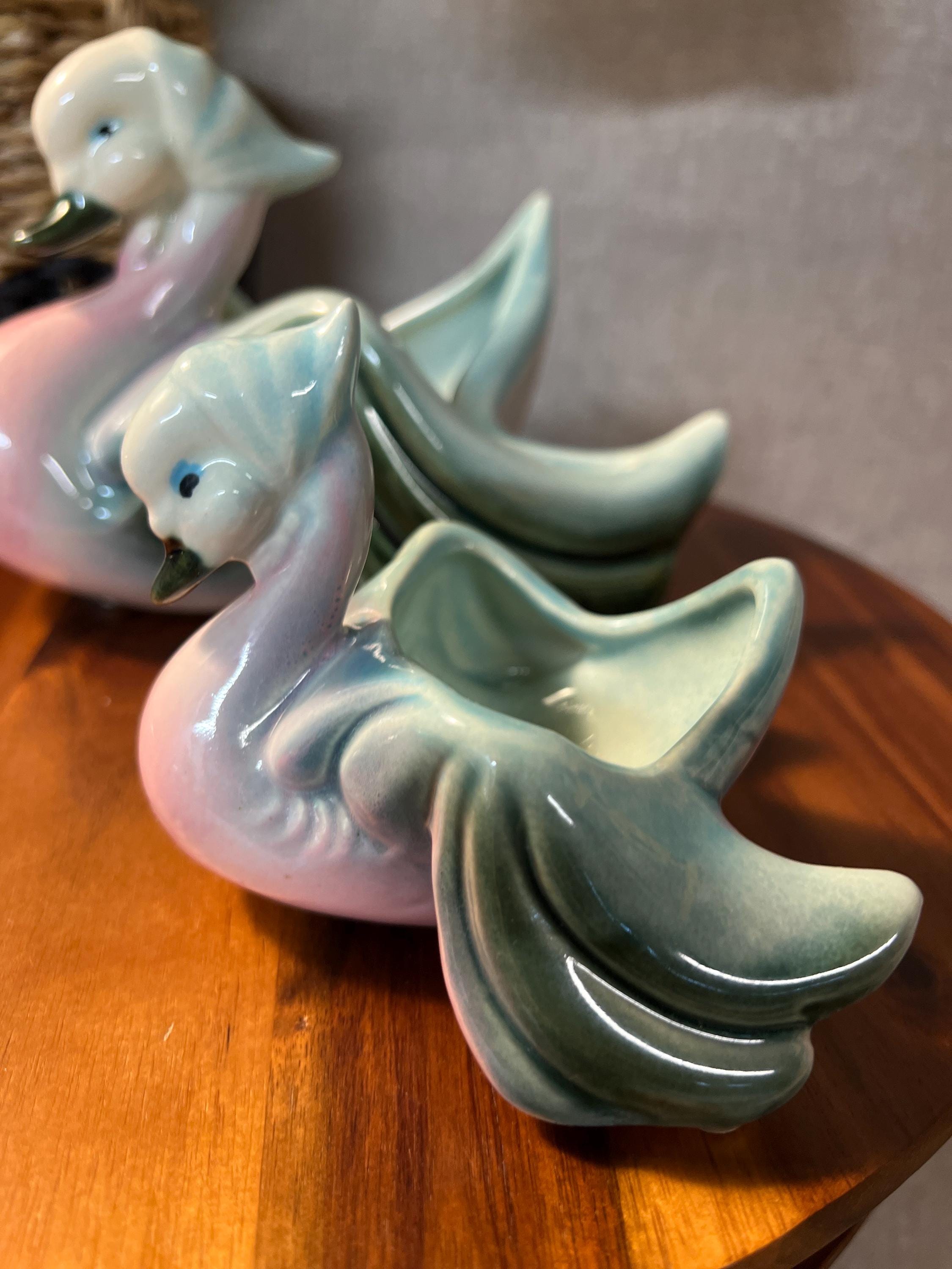 Pair  Of Hull Pottery Bandana Duck Planter mom and baby, Trinket Dish,  Pink Blue White USA