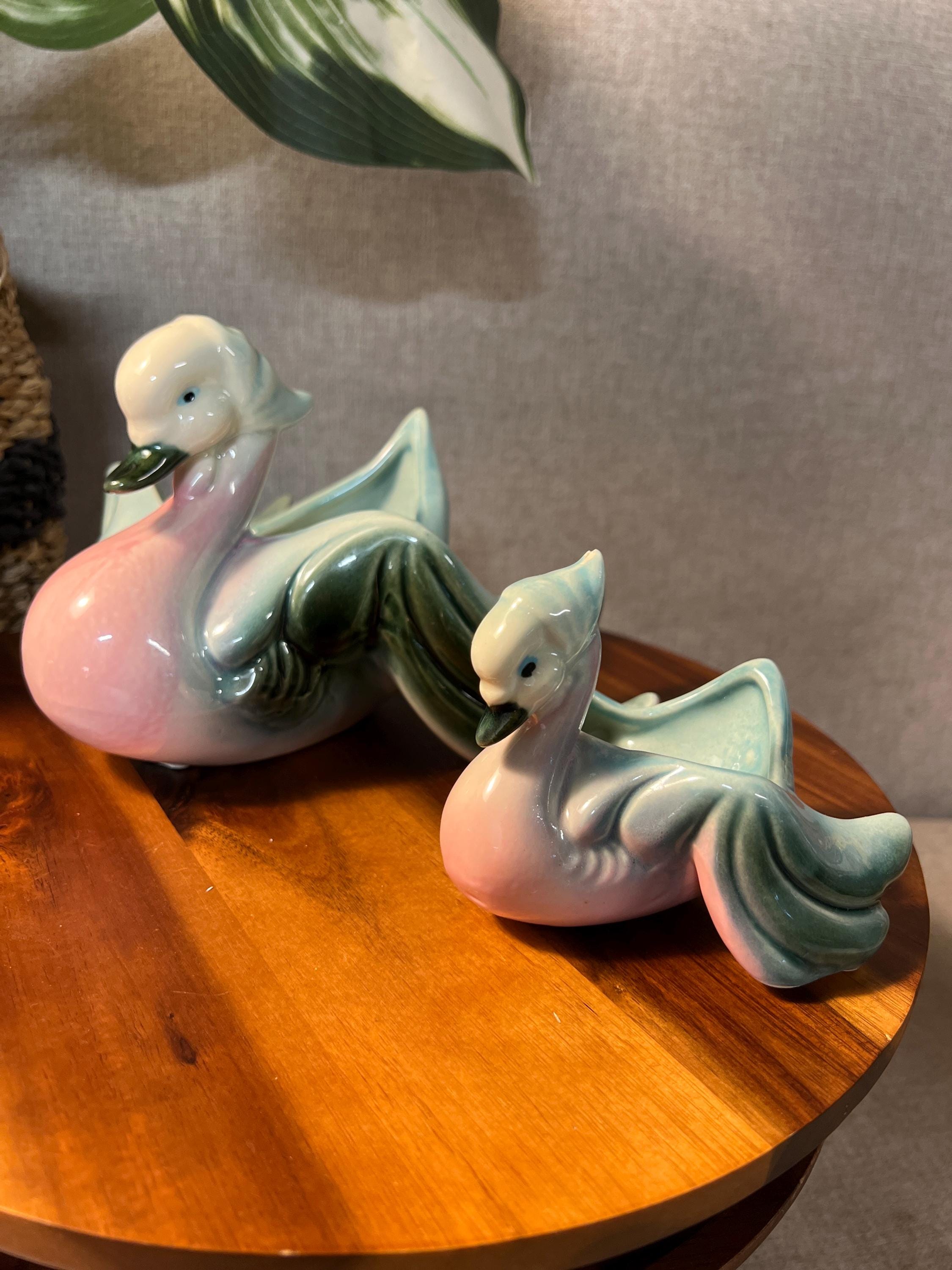 Pair  Of Hull Pottery Bandana Duck Planter mom and baby, Trinket Dish,  Pink Blue White USA