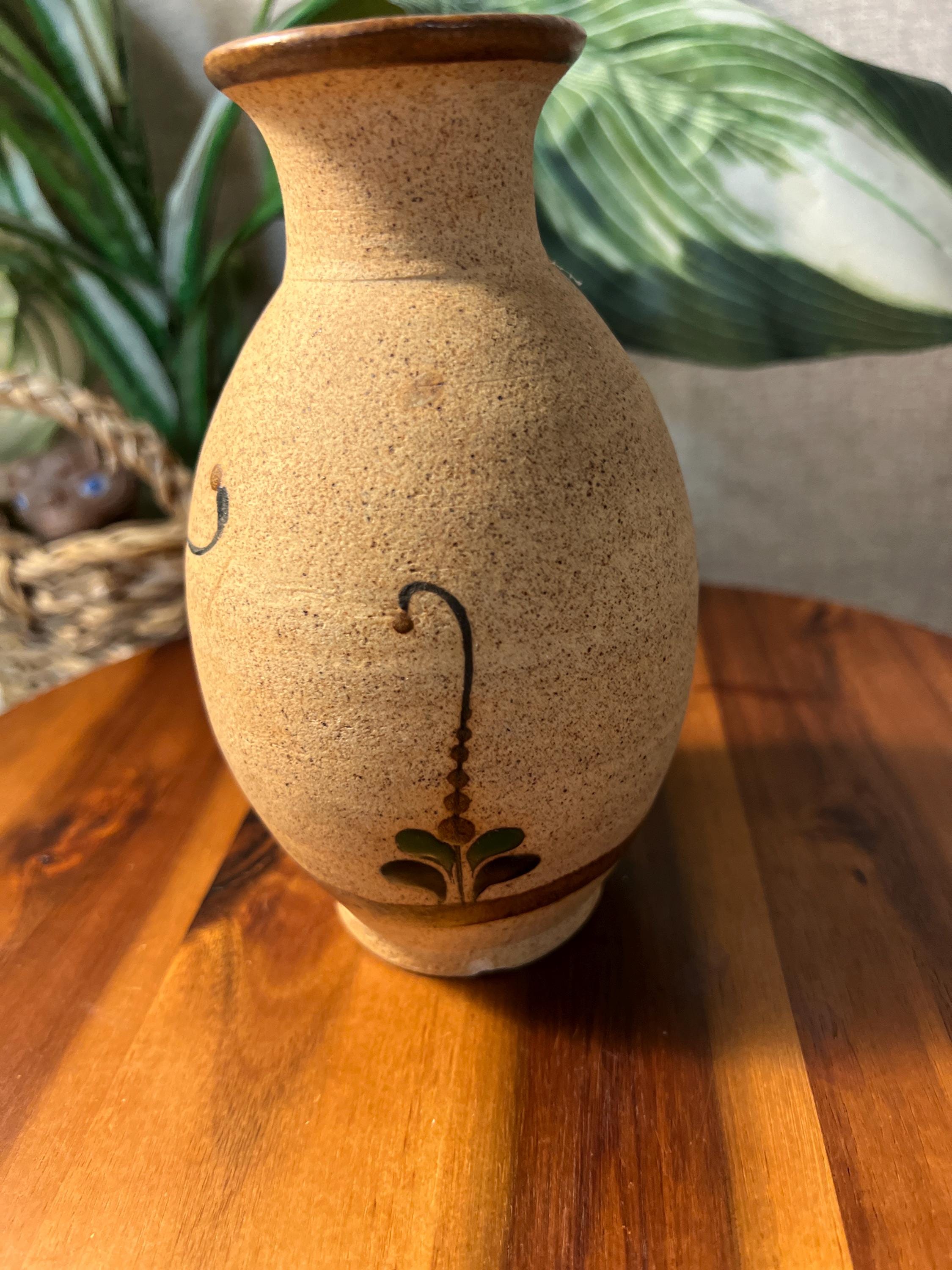 Tonala Mexico 5" Sand Corcho Pottery Vase Floral Design Signed