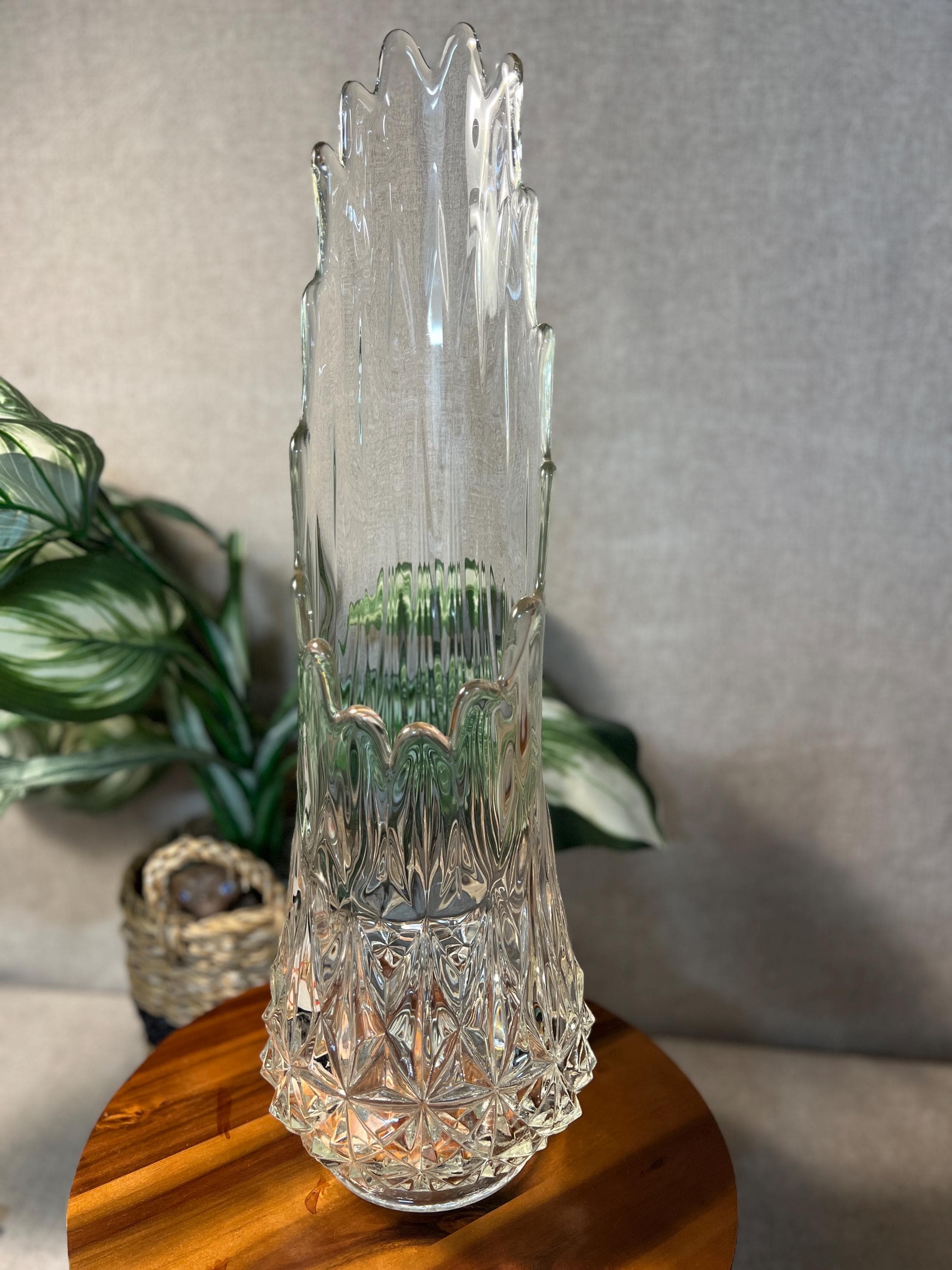 LE Smith Diamond Butt Crystal Swung Glass Vase 21 Chunky