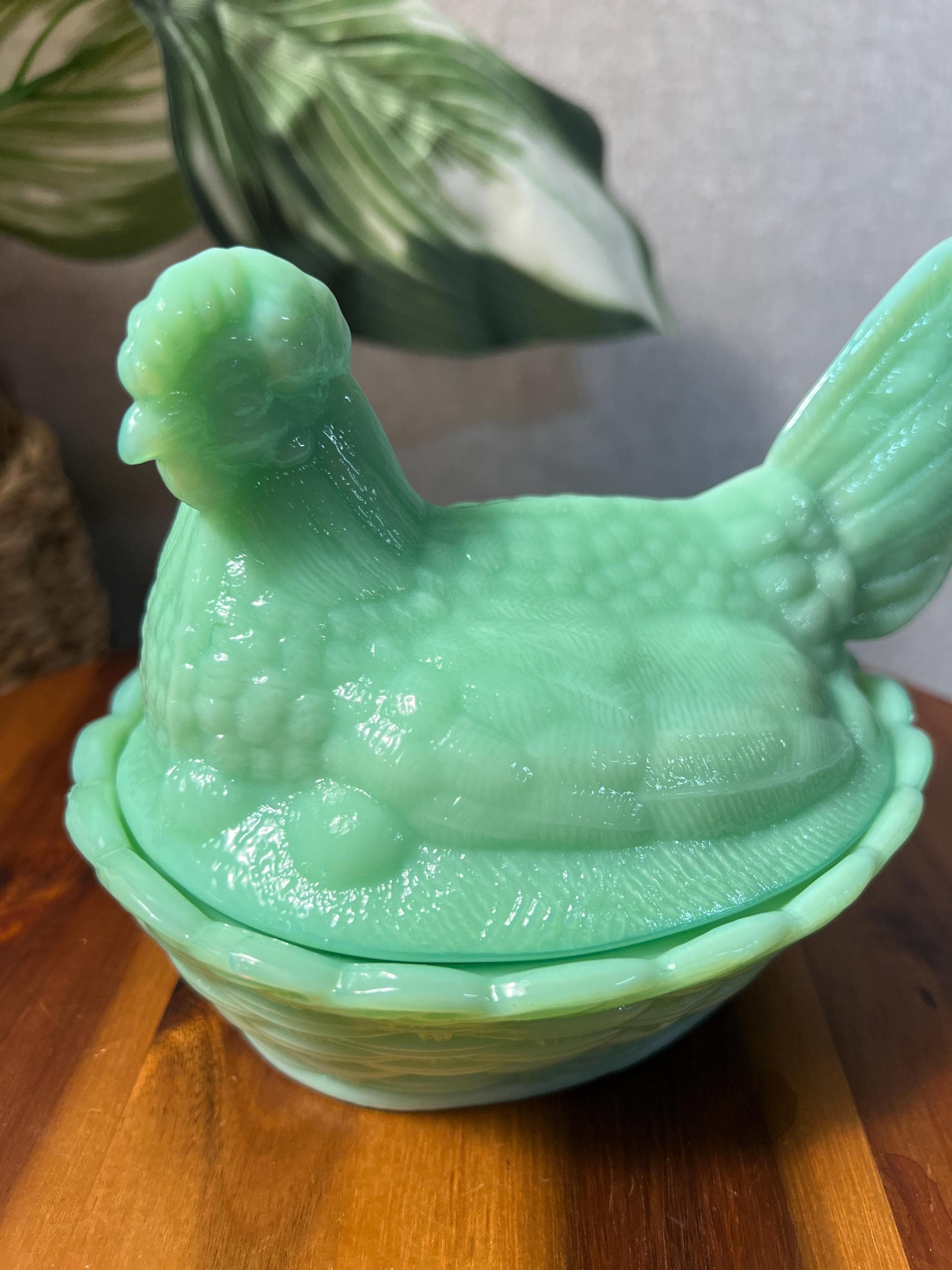 Jadeite Green Milk Glass Hen on Nest Covered Dish 5