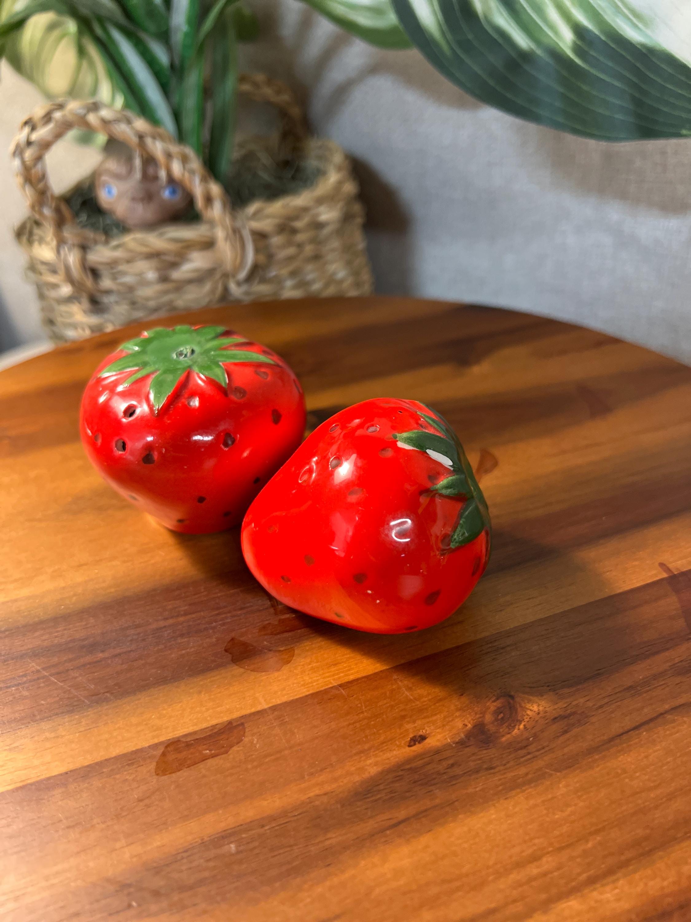 Vintage Strawberry Salt & Pepper Shaker Set  Berry
