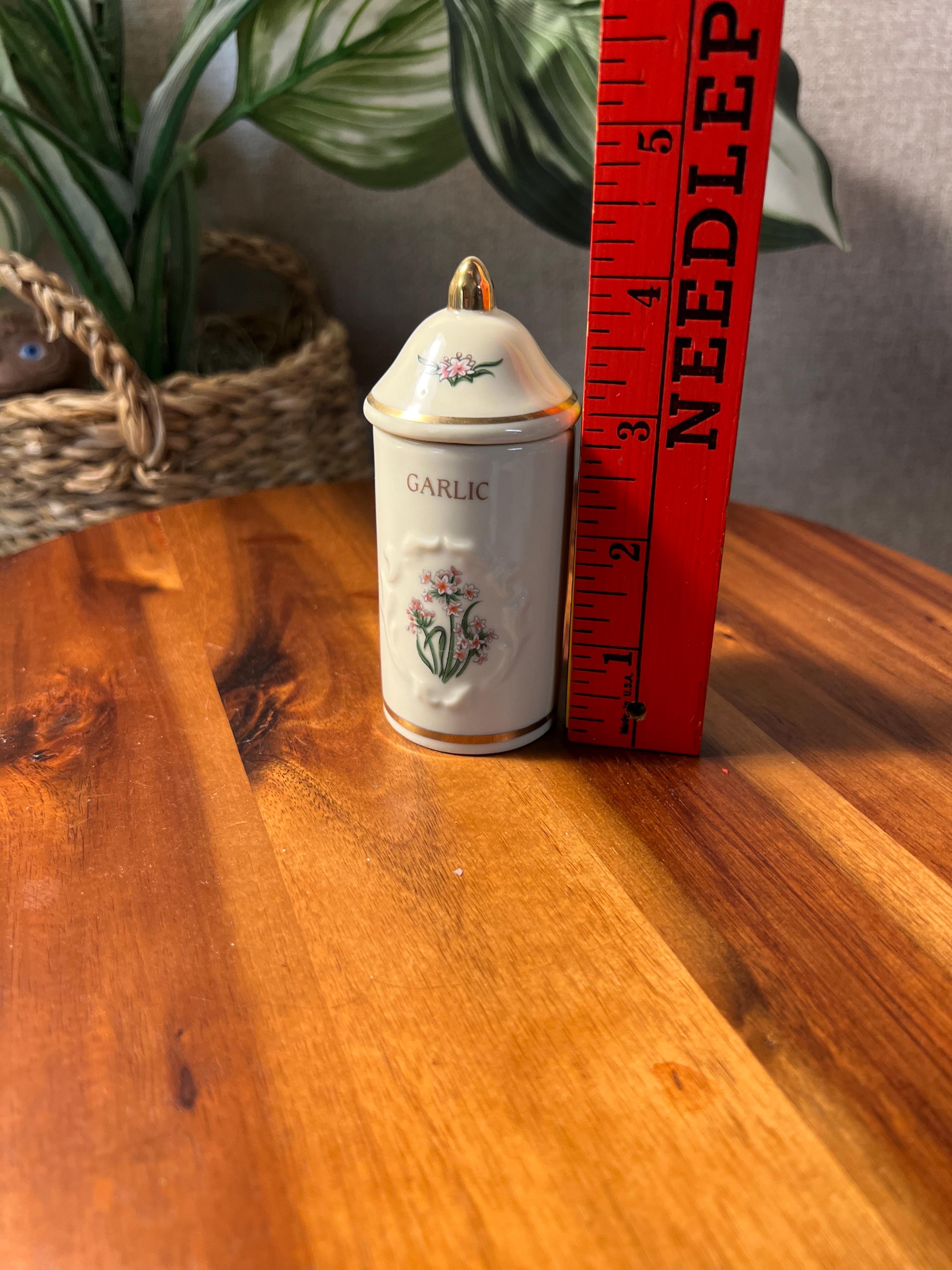 Vintage Garlic The Lenox Spice Garden 1992 Fine Porcelain Spice Jar