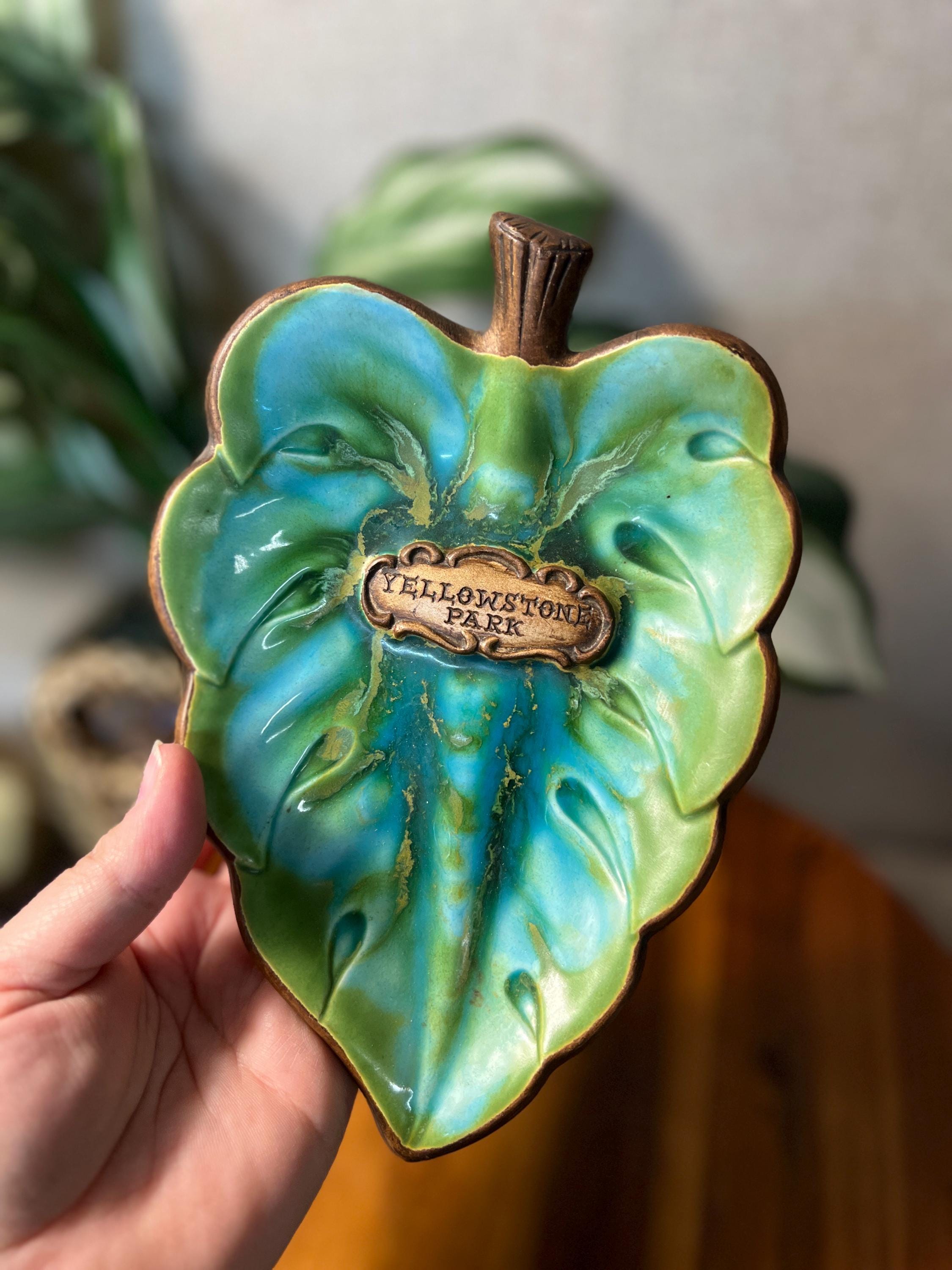 Vintage Yellowstone Park Treasure Craft 1969 Leaf Trinket Dish