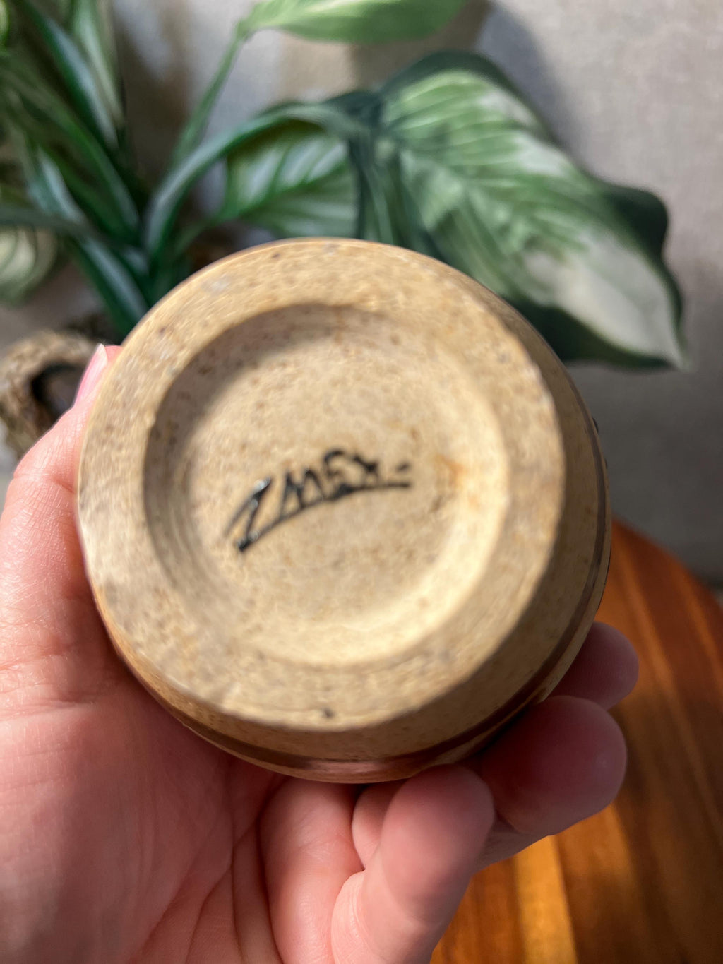 Tonala Mexico 5" Sand Corcho Pottery Vase Floral Design Signed