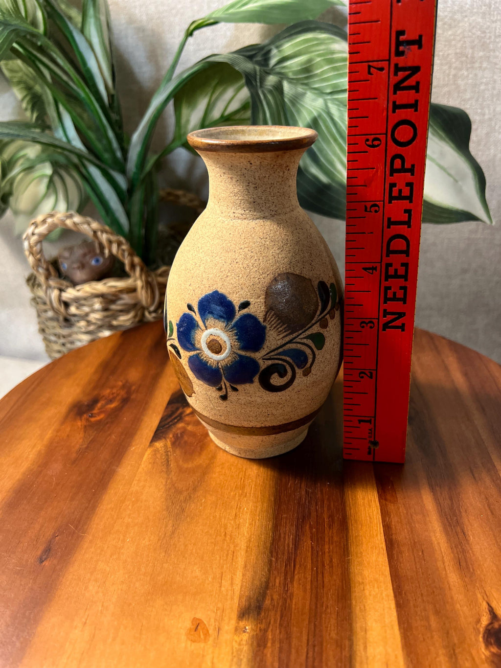 Tonala Mexico 5" Sand Corcho Pottery Vase Floral Design Signed