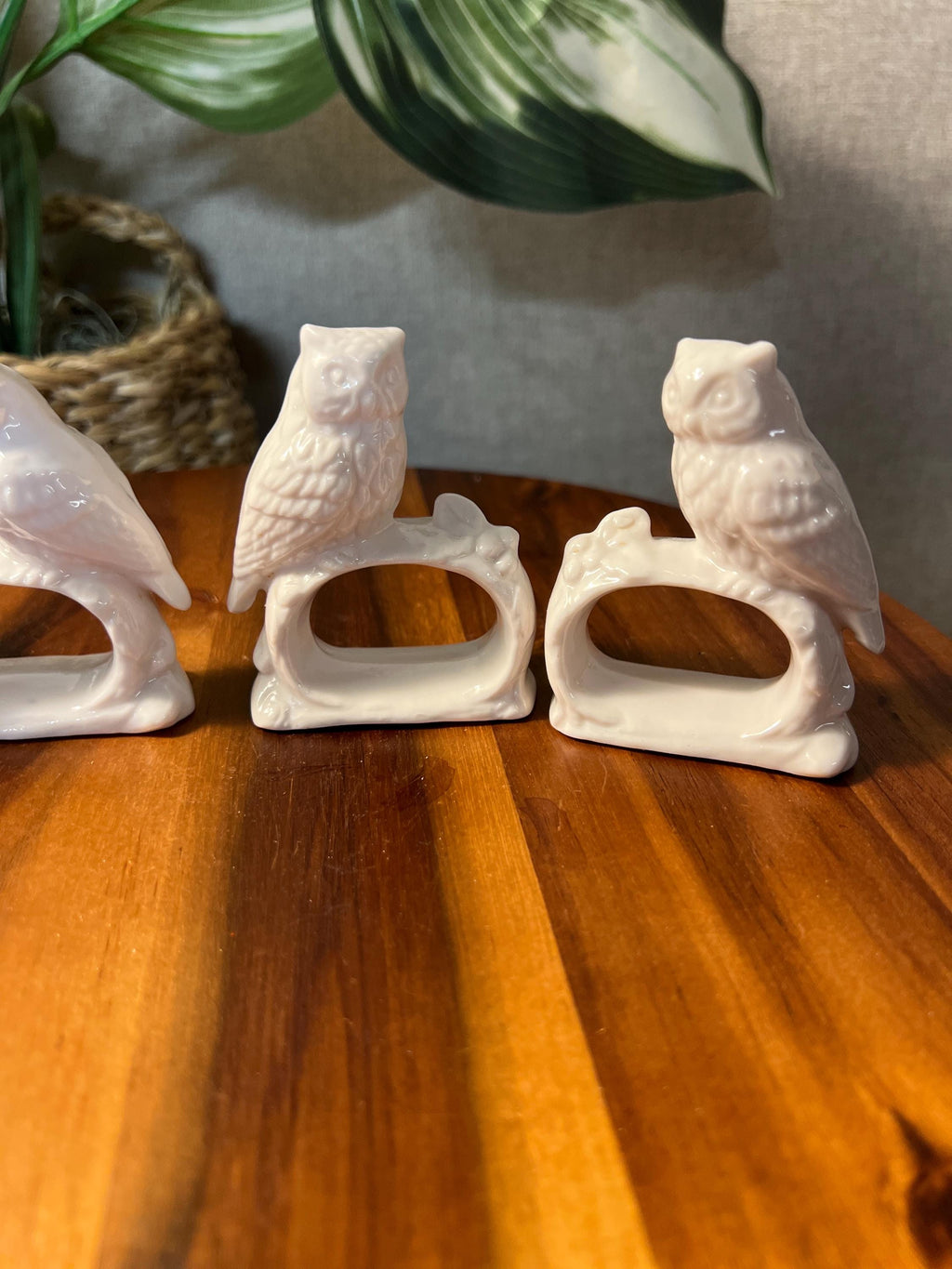 Vintage Ardalt Porcelain Owl Napkin Ring Holders 4 Pcs made In Japan White