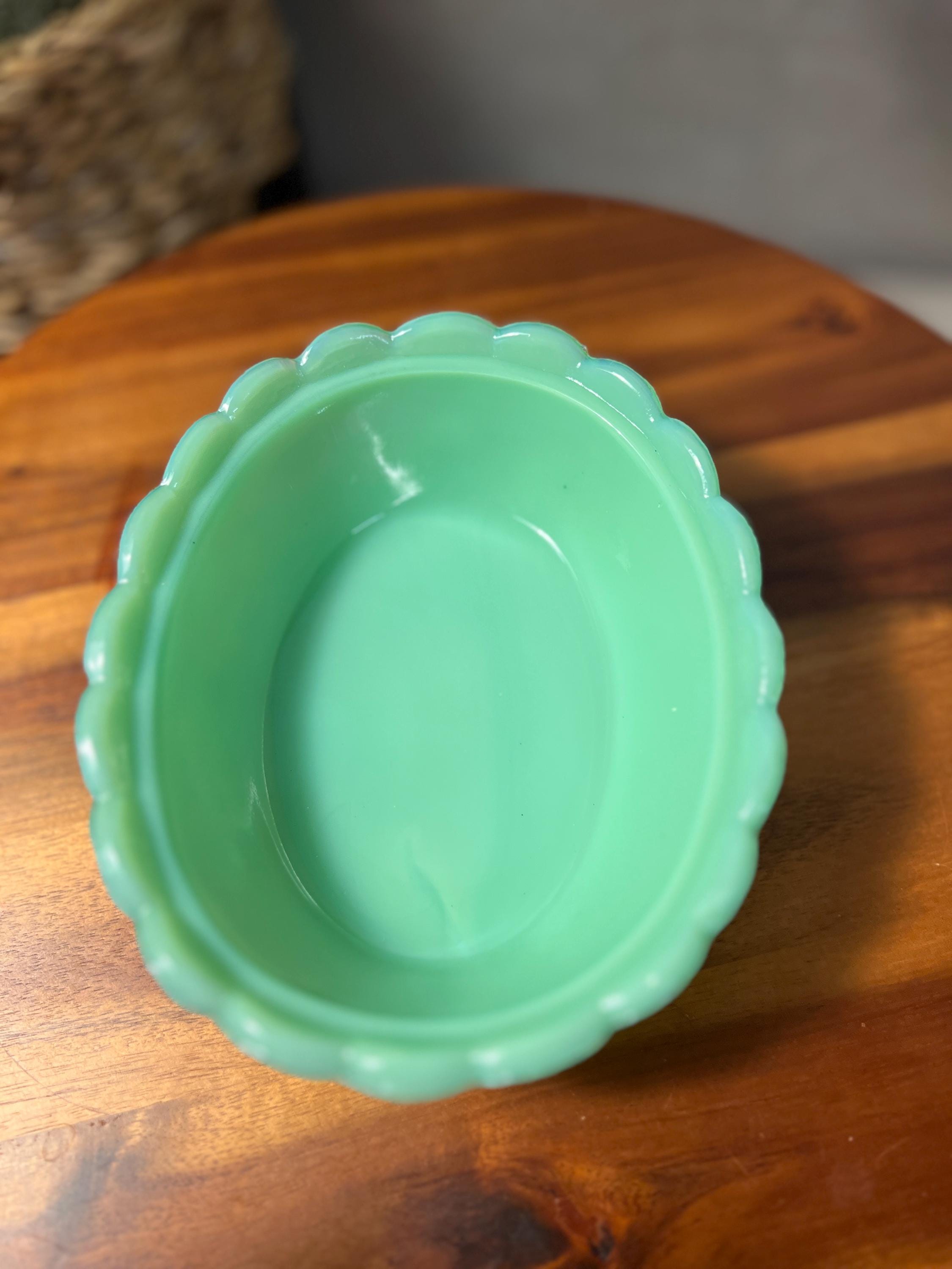 Jadeite Green Milk Glass Hen on Nest Covered Dish 5
