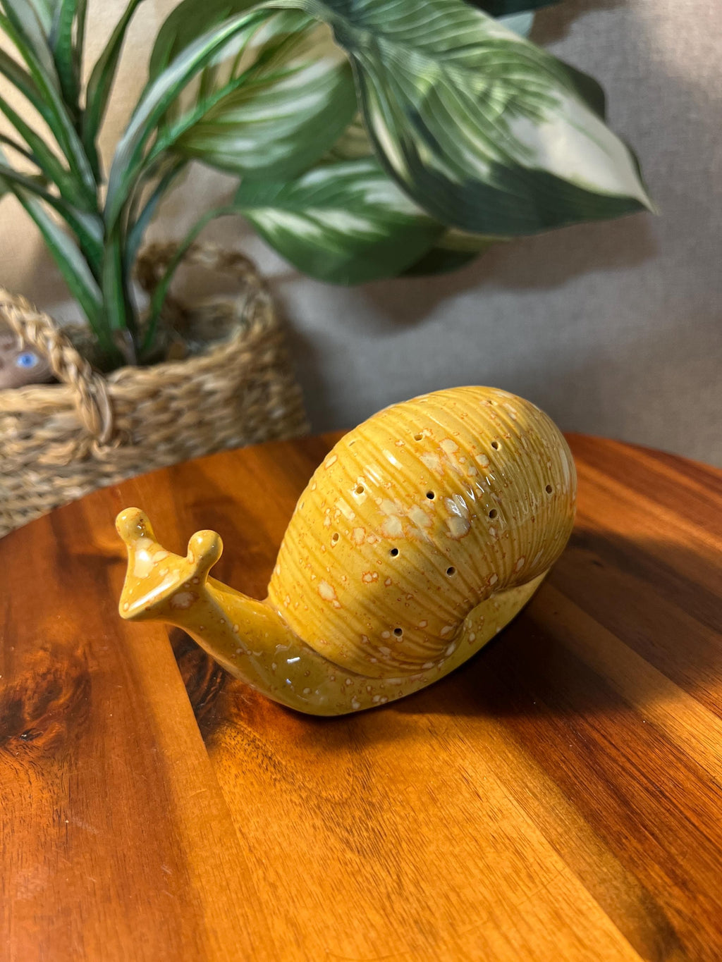 Vintage Ceramic Snail with holes possibly hor de vours holder