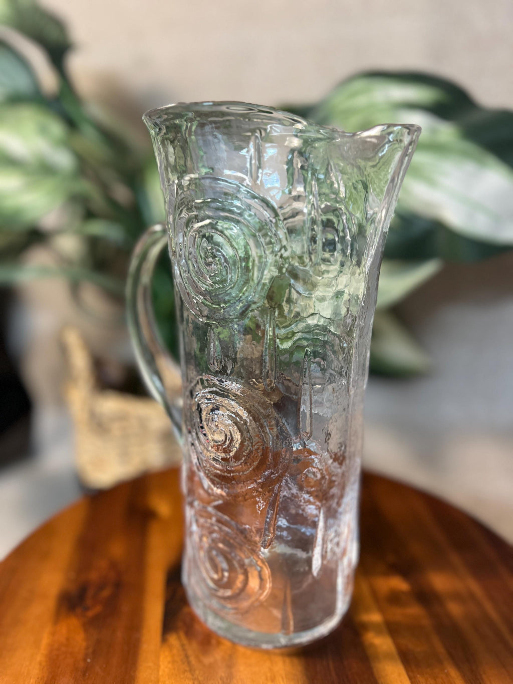 Swedish glass carafe from Björkshult is designed by Carl-Einar Borgström