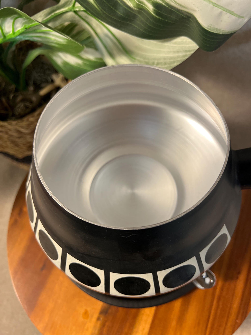 MCM VTG Fondue Pot Complete Set Retro Black/white Wood Handle & Knob Japan