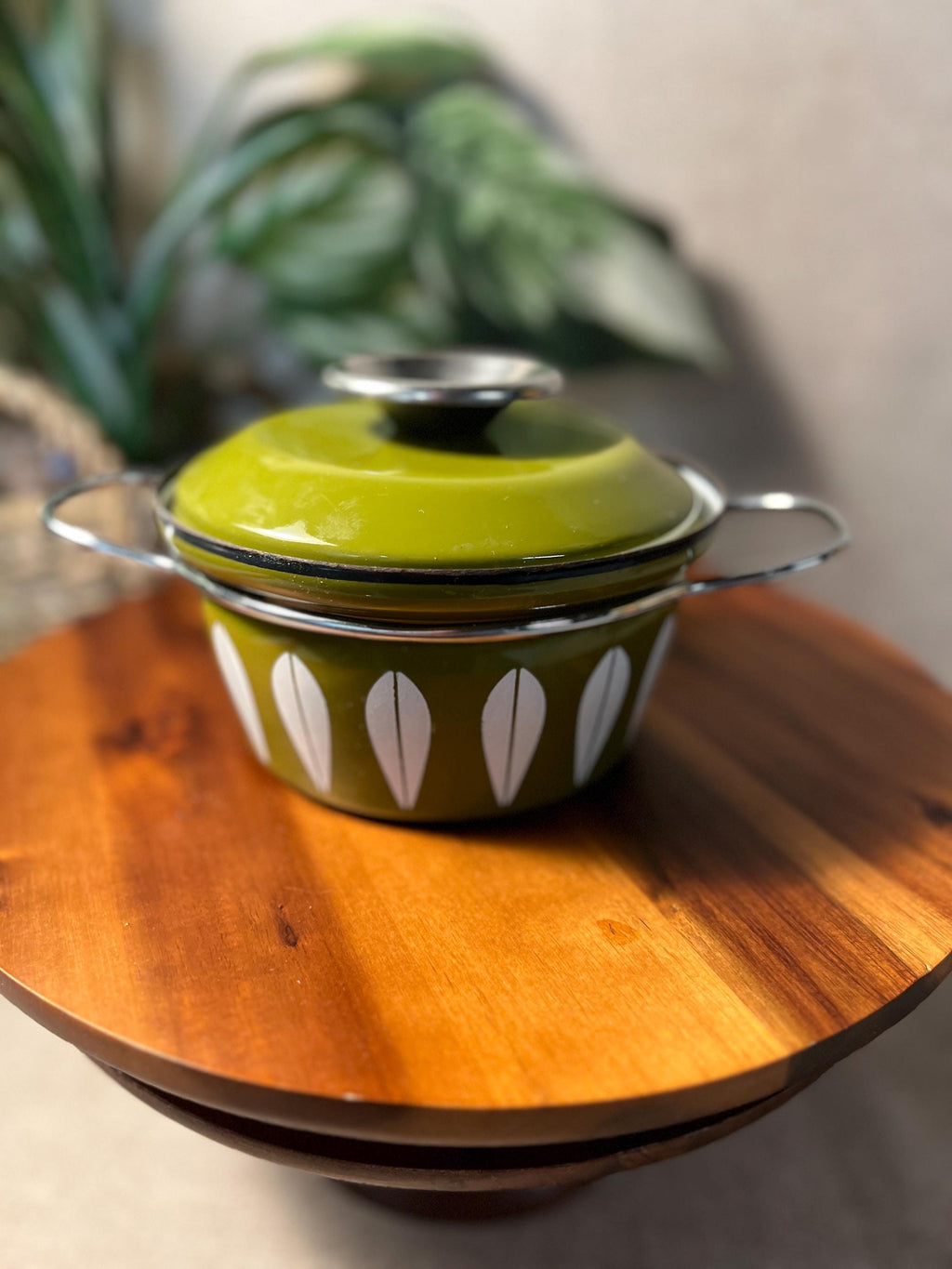 Vintage MCM Cathrine Holm White Green Lotus Enamelware Dutch Oven Pot