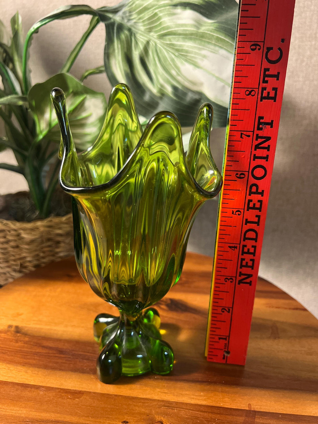 Viking Art Glass Epic Line Four  Square Footed Drape Vase