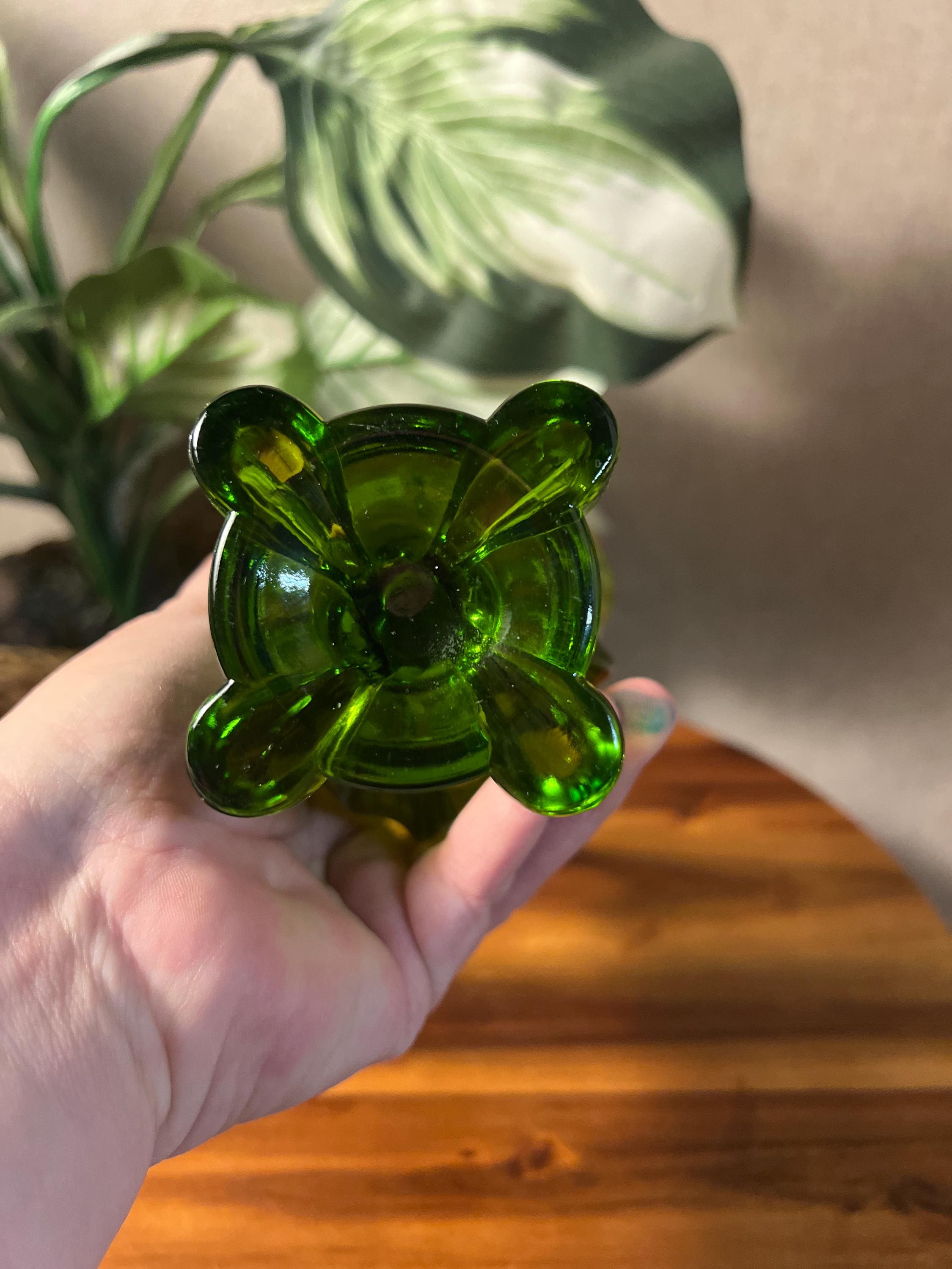 Viking Art Glass Epic Line Four  Square Footed Drape Vase