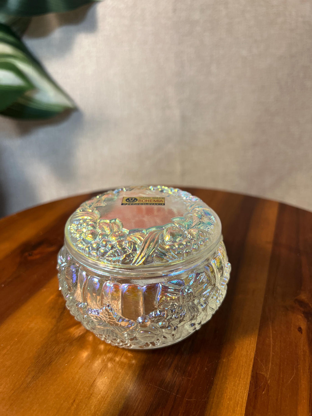 Vintage Czech Republic Iradescent Glass Trinket Box Powder Jar Bows Floral Flowers