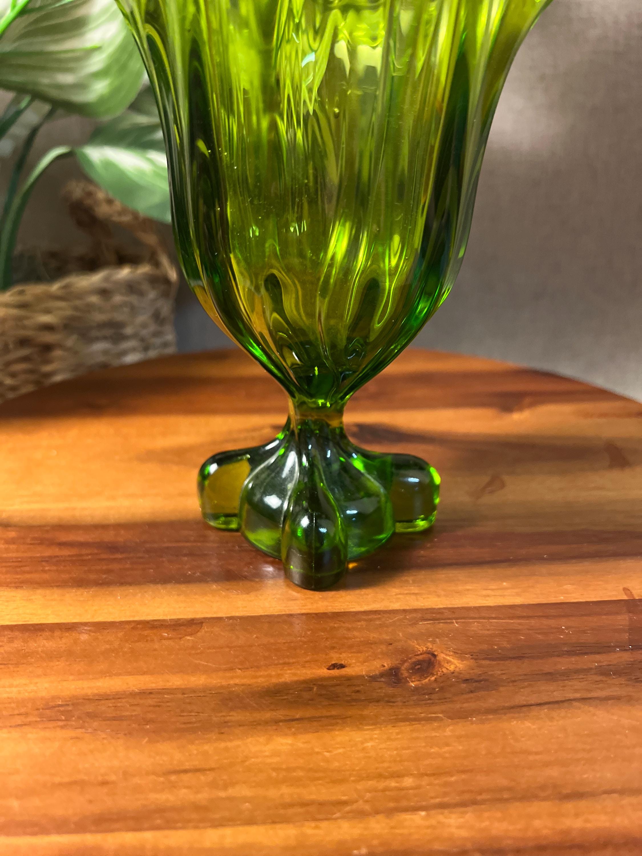 Viking Art Glass Epic Line Four  Square Footed Drape Vase