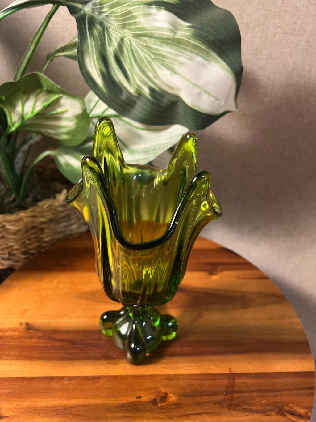 Viking Art Glass Epic Line Four  Square Footed Drape Vase