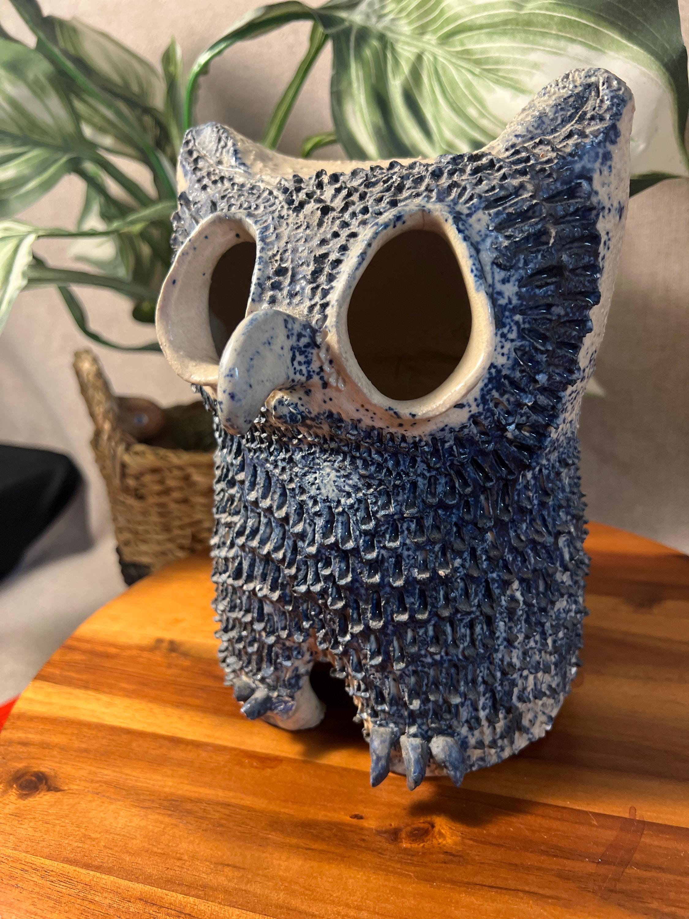 Vintage Ceramic Handmade Owl Statue see photos foot has chip