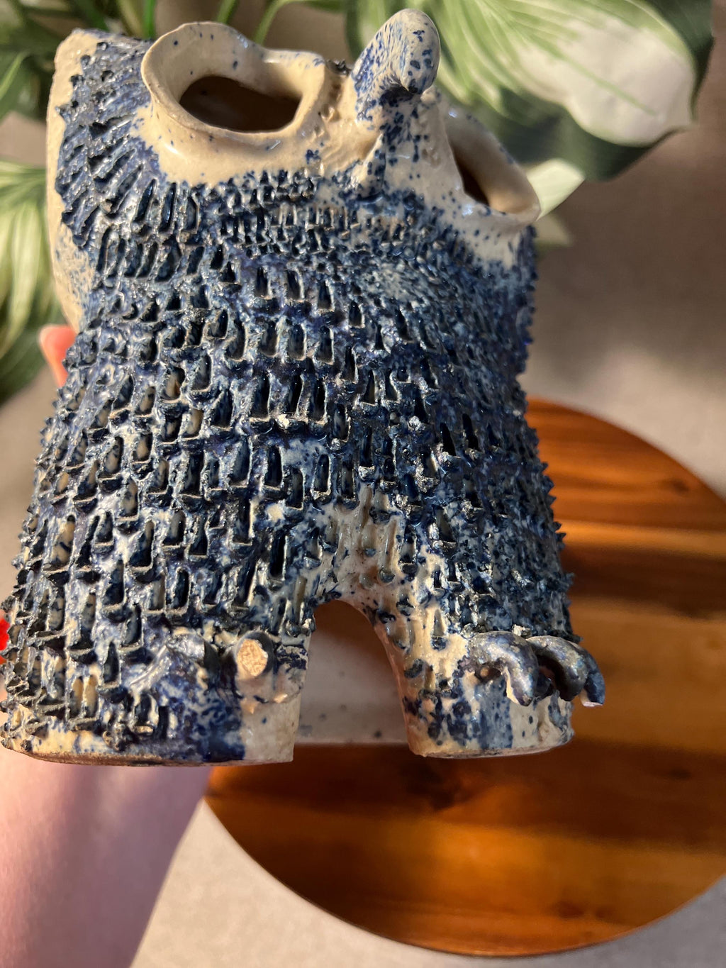 Vintage Ceramic Handmade Owl Statue see photos foot has chip