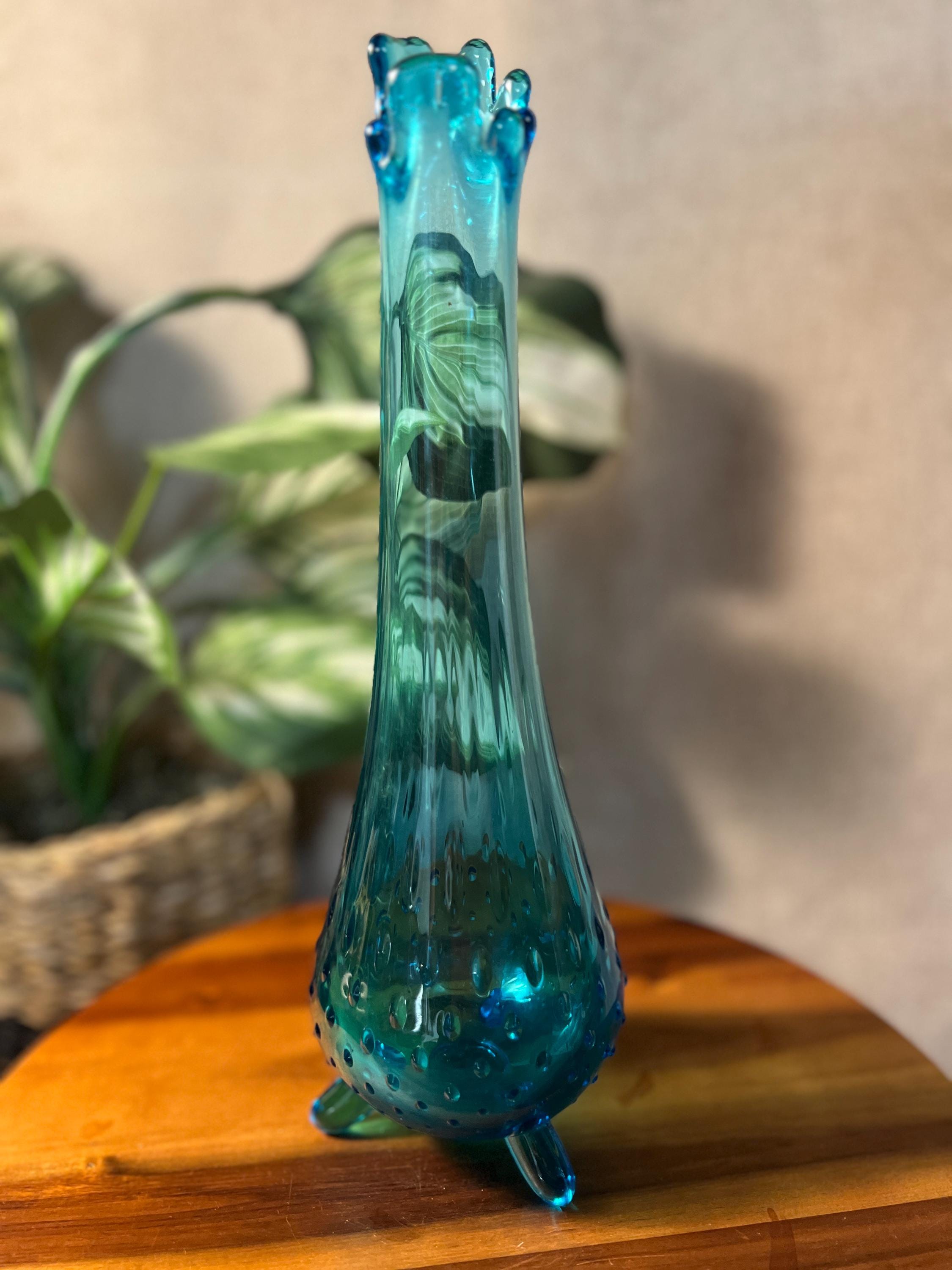 Vintage LE Smith Glass Hobnail Bud Vase Simplicity 3-Toed Peacock Blue 12