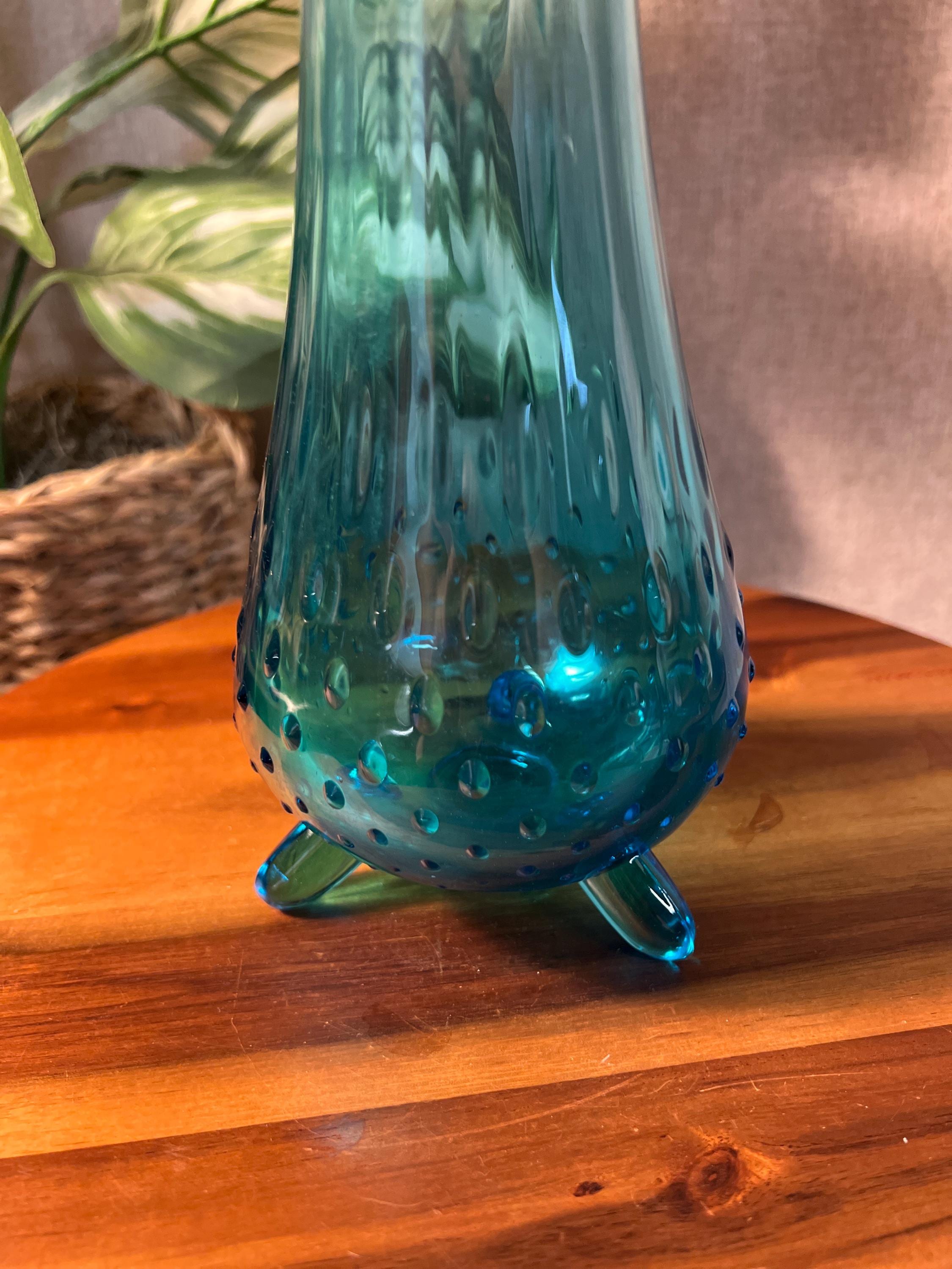 Vintage LE Smith Glass Hobnail Bud Vase Simplicity 3-Toed Peacock Blue 12