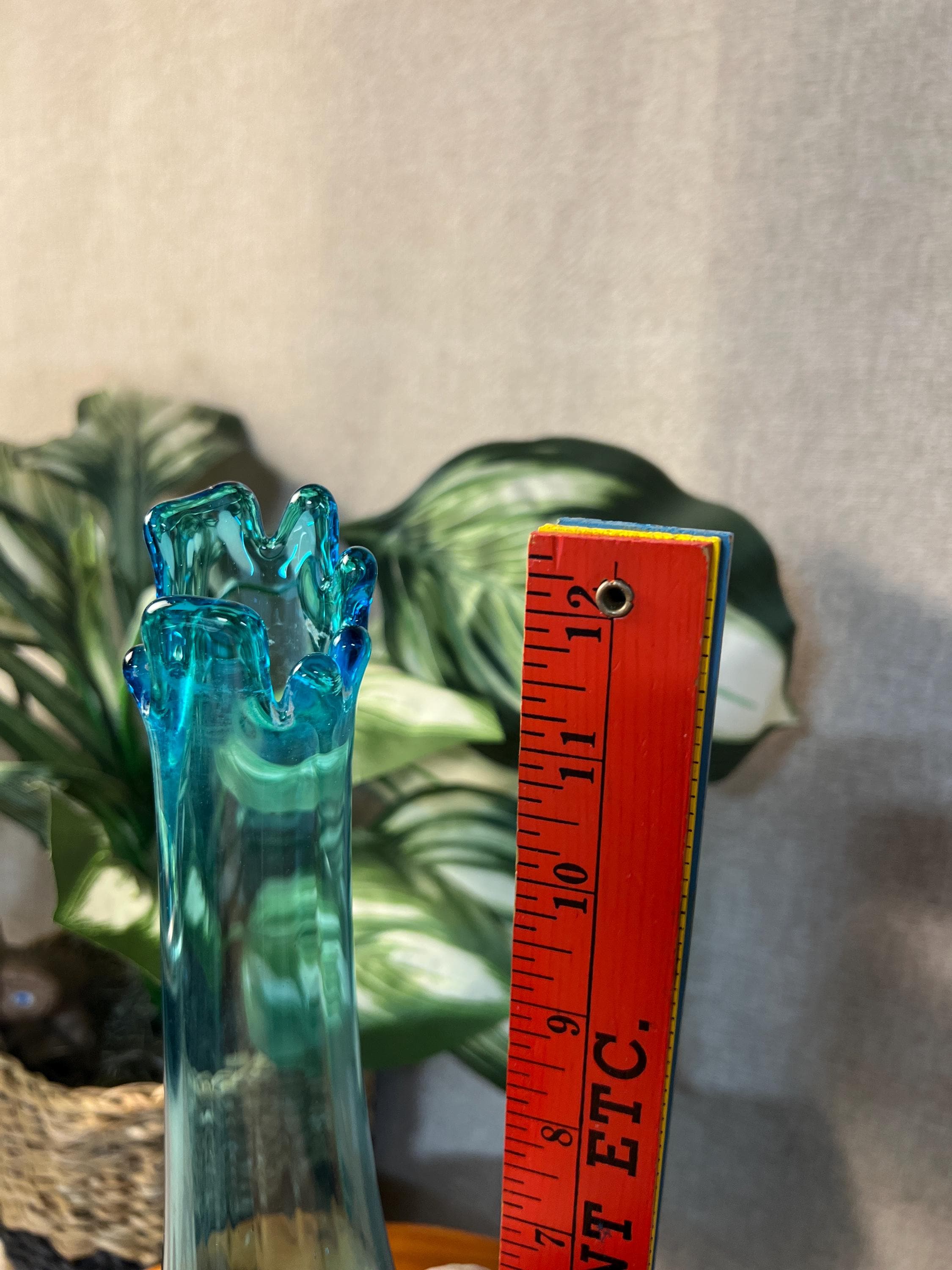 Vintage LE Smith Glass Hobnail Bud Vase Simplicity 3-Toed Peacock Blue 12