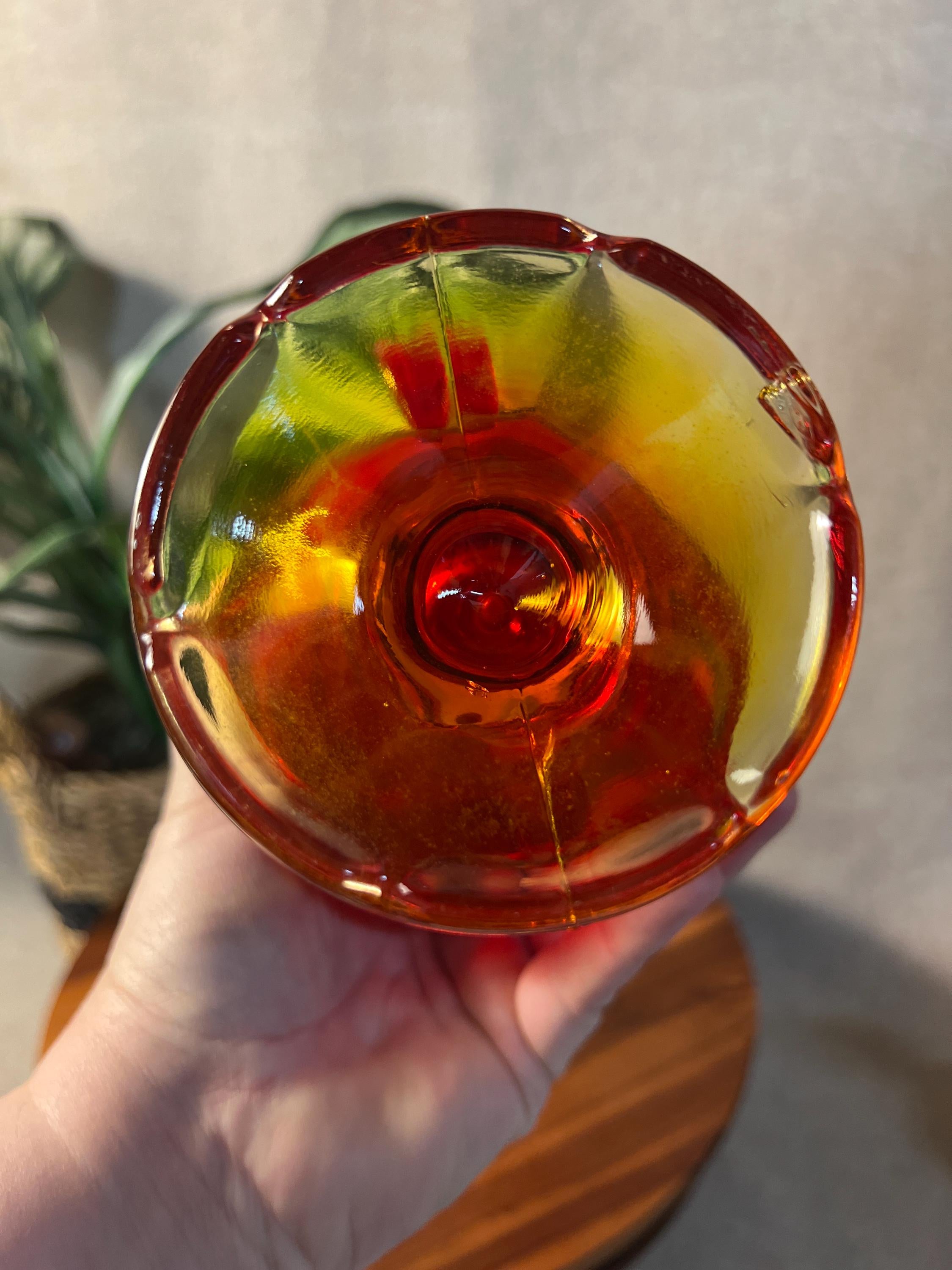 L.E. Smith Amberina Swung Glass Pitcher Vase — Footed Pedestal MCM